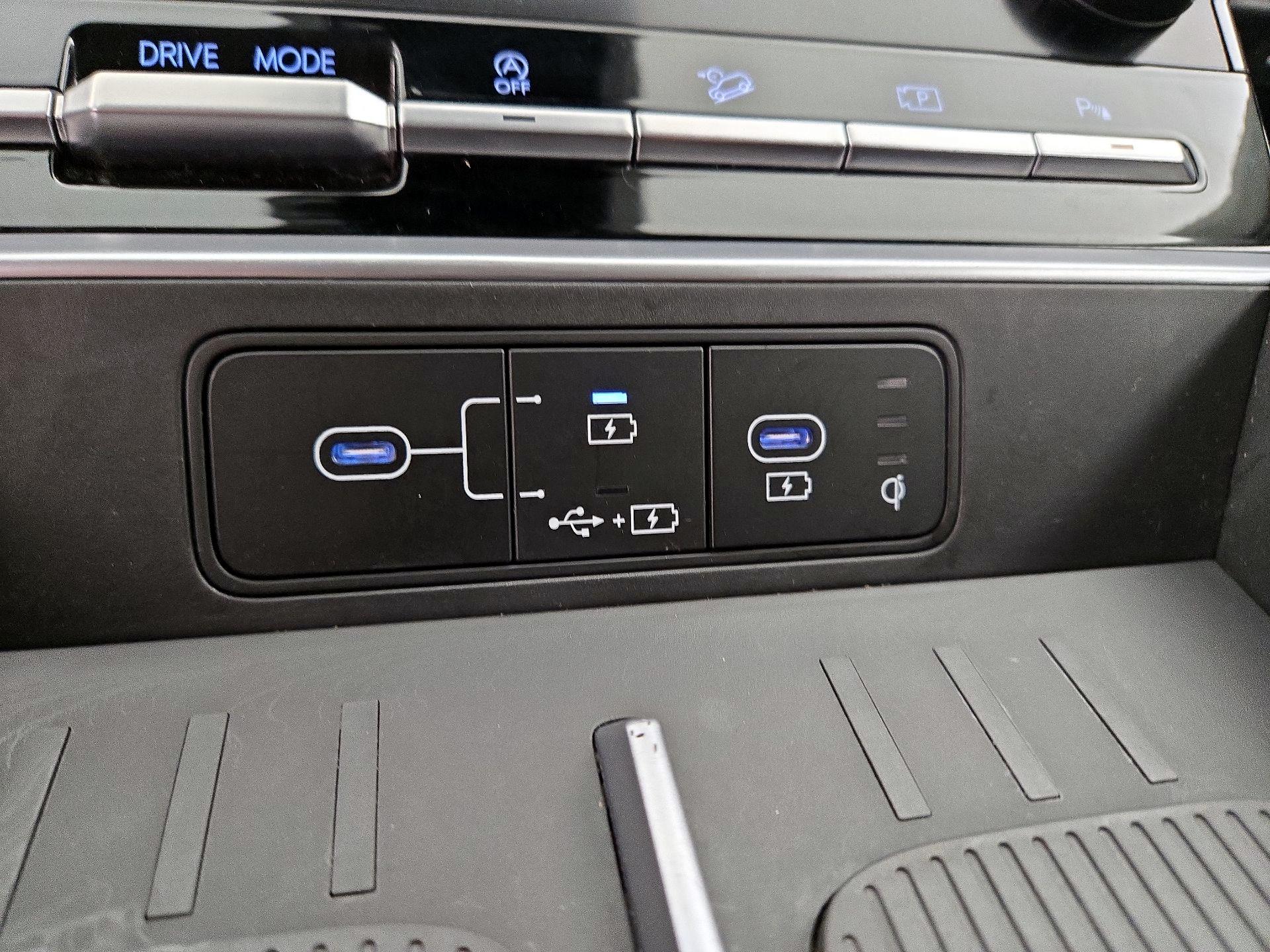 Thumbnail: 2025 Hyundai Santa Fe - 18