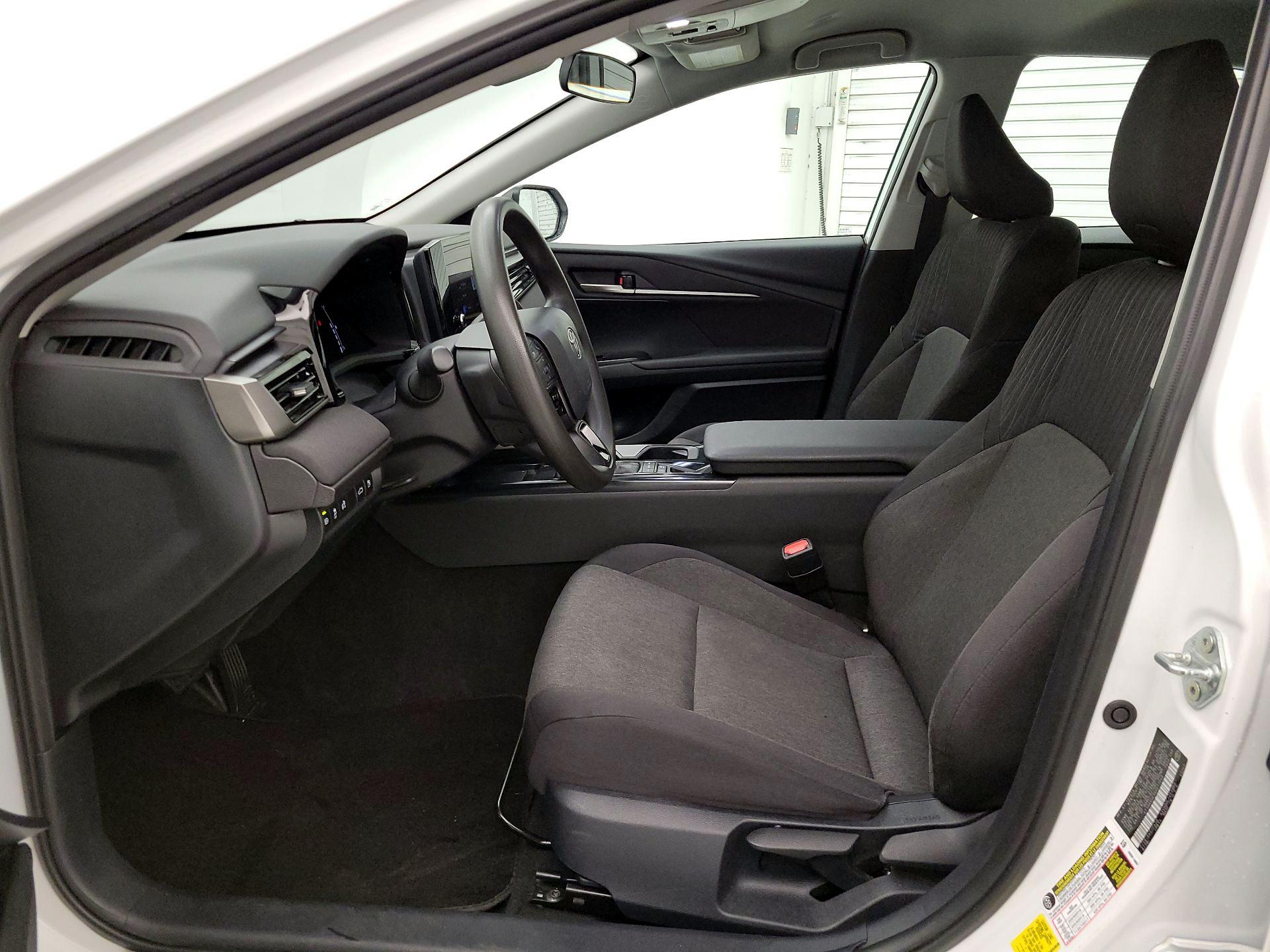 Thumbnail: 2025 Toyota Camry - 11