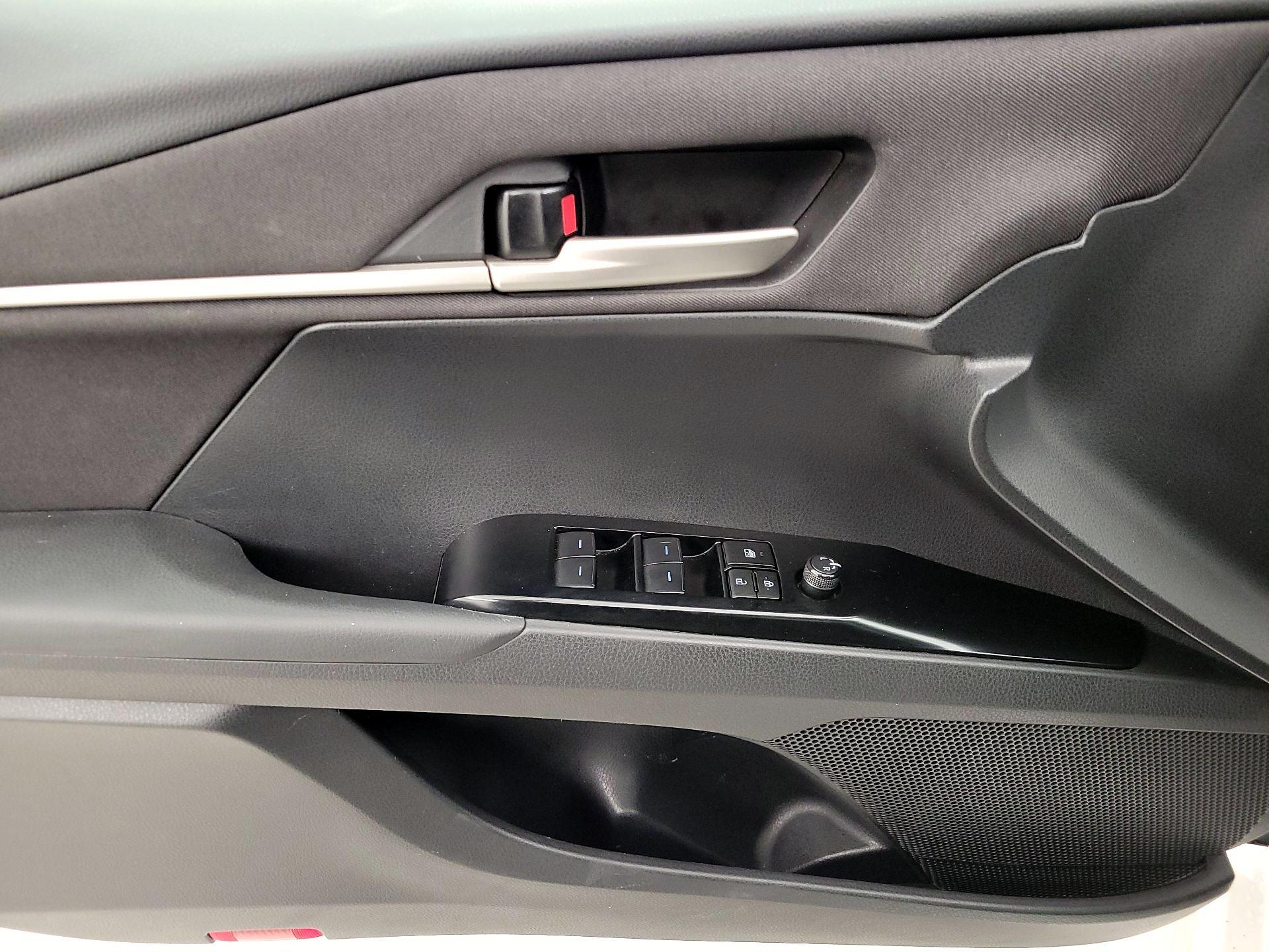 Thumbnail: 2025 Toyota Camry - 12