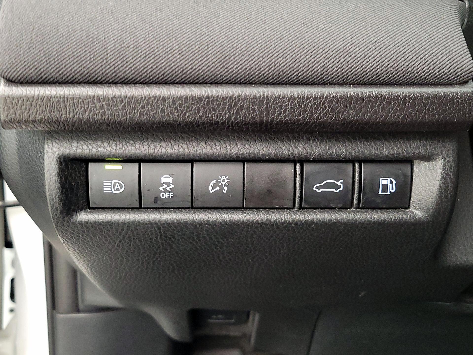 Thumbnail: 2025 Toyota Camry - 13