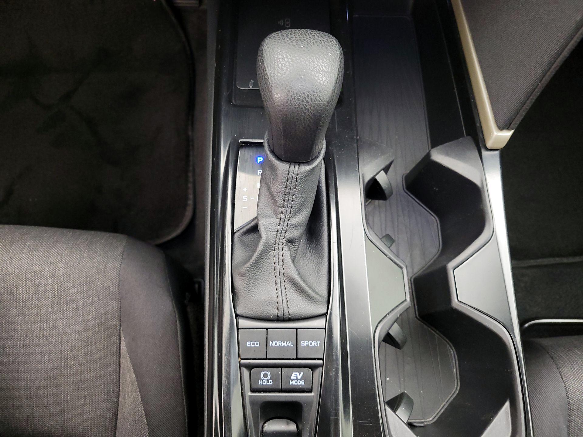 Thumbnail: 2025 Toyota Camry - 17