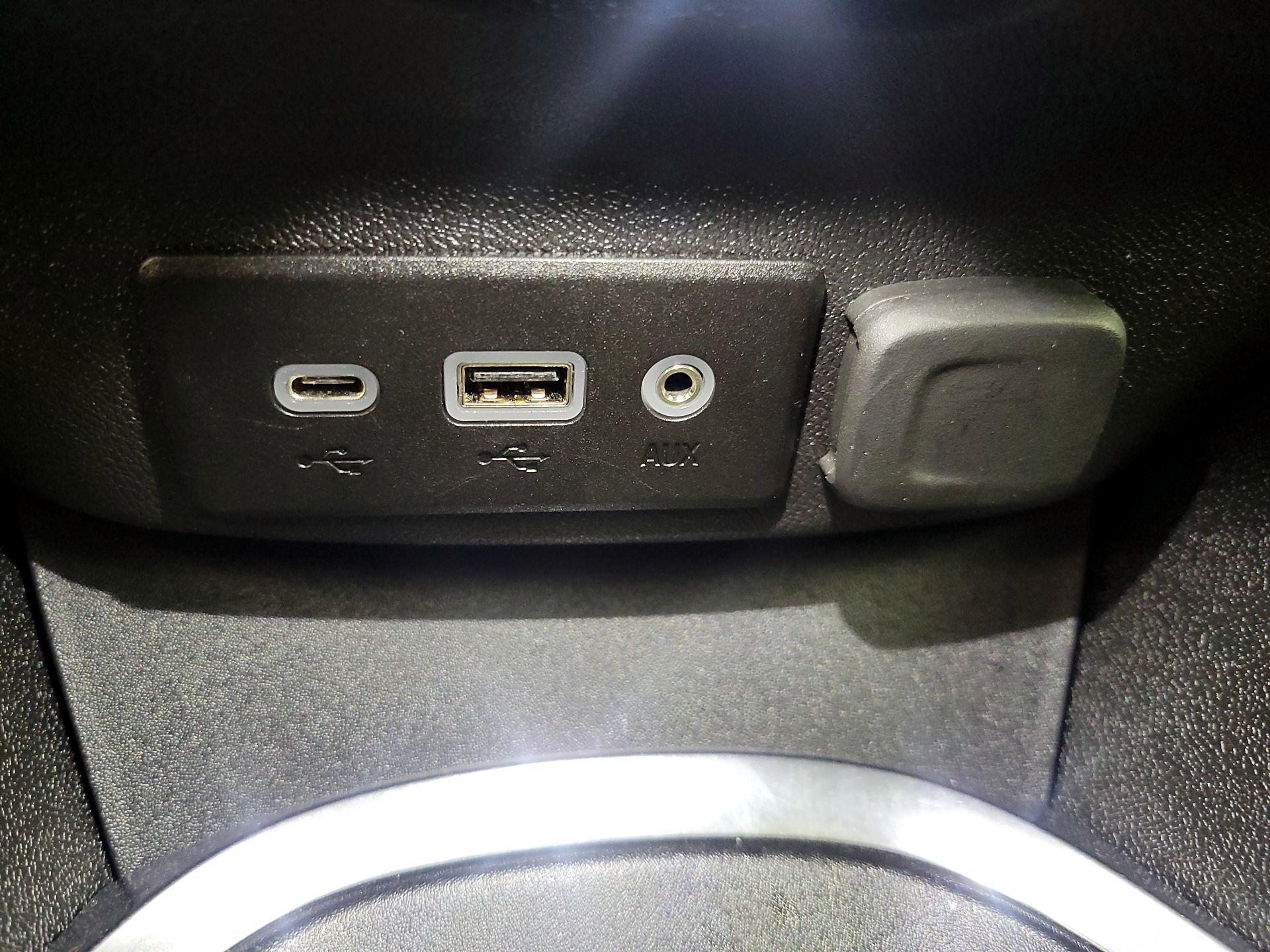 Thumbnail: 2024 Chevrolet Malibu - 18