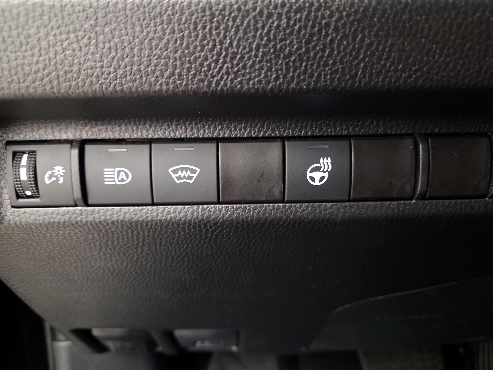 Thumbnail: 2025 Toyota RAV4 - 13