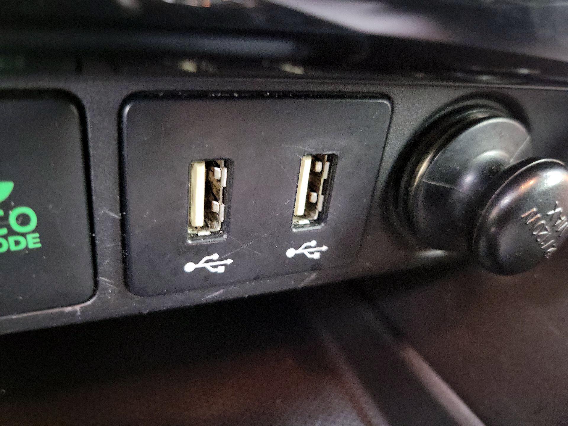 Thumbnail: 2023 Mitsubishi Eclipse Cross - 19