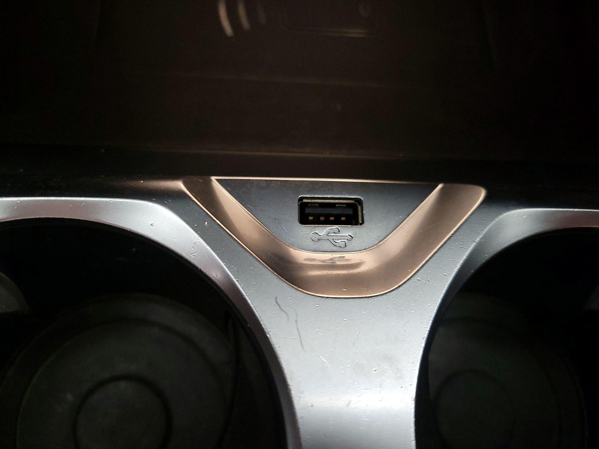 Thumbnail: 2022 BMW 8 Series - 19