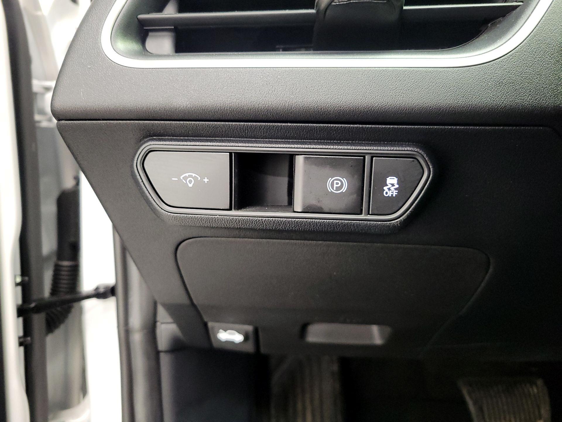 Thumbnail: 2025 Kia K4 - 13