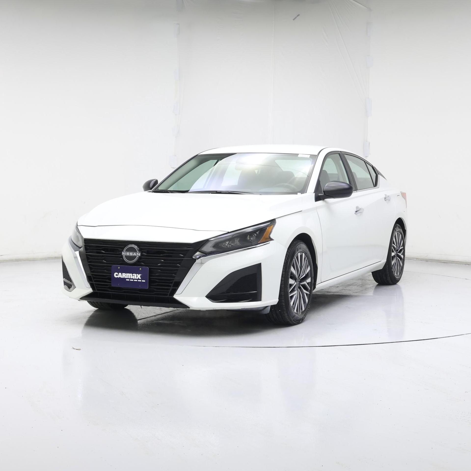 Thumbnail: 2025 Nissan Altima - 4