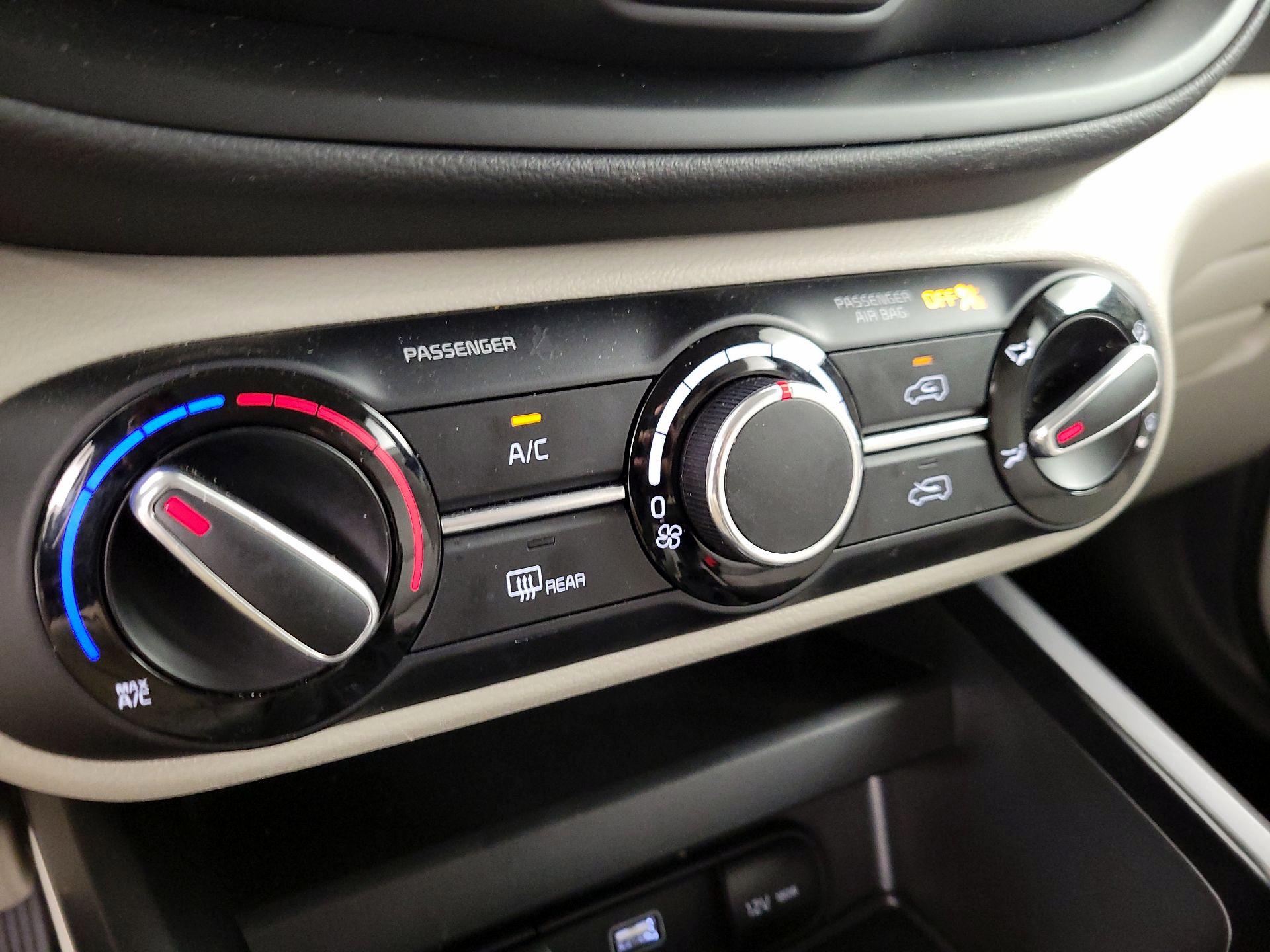 Thumbnail: 2025 Kia Soul - 16