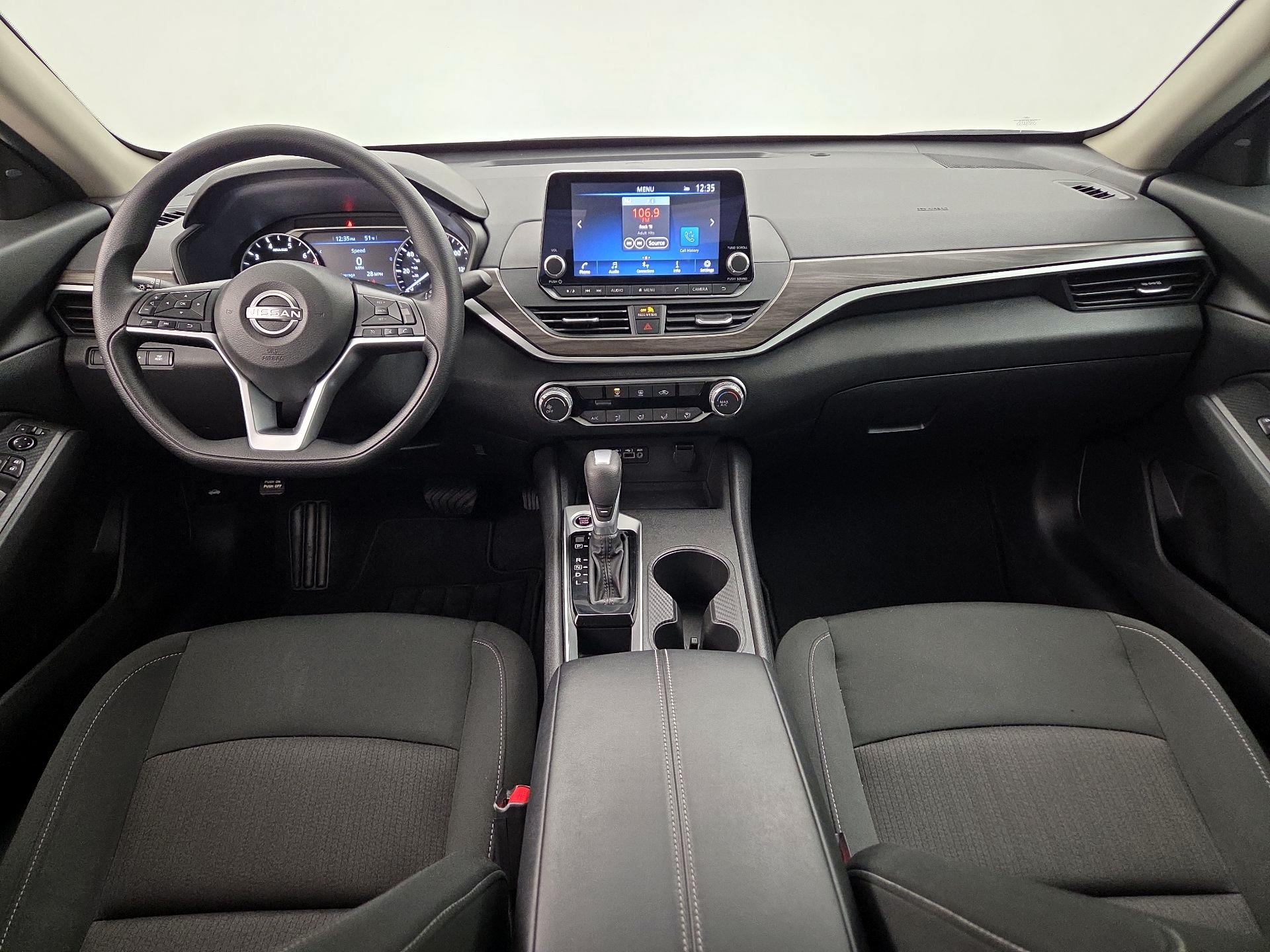 Thumbnail: 2025 Nissan Altima - 9