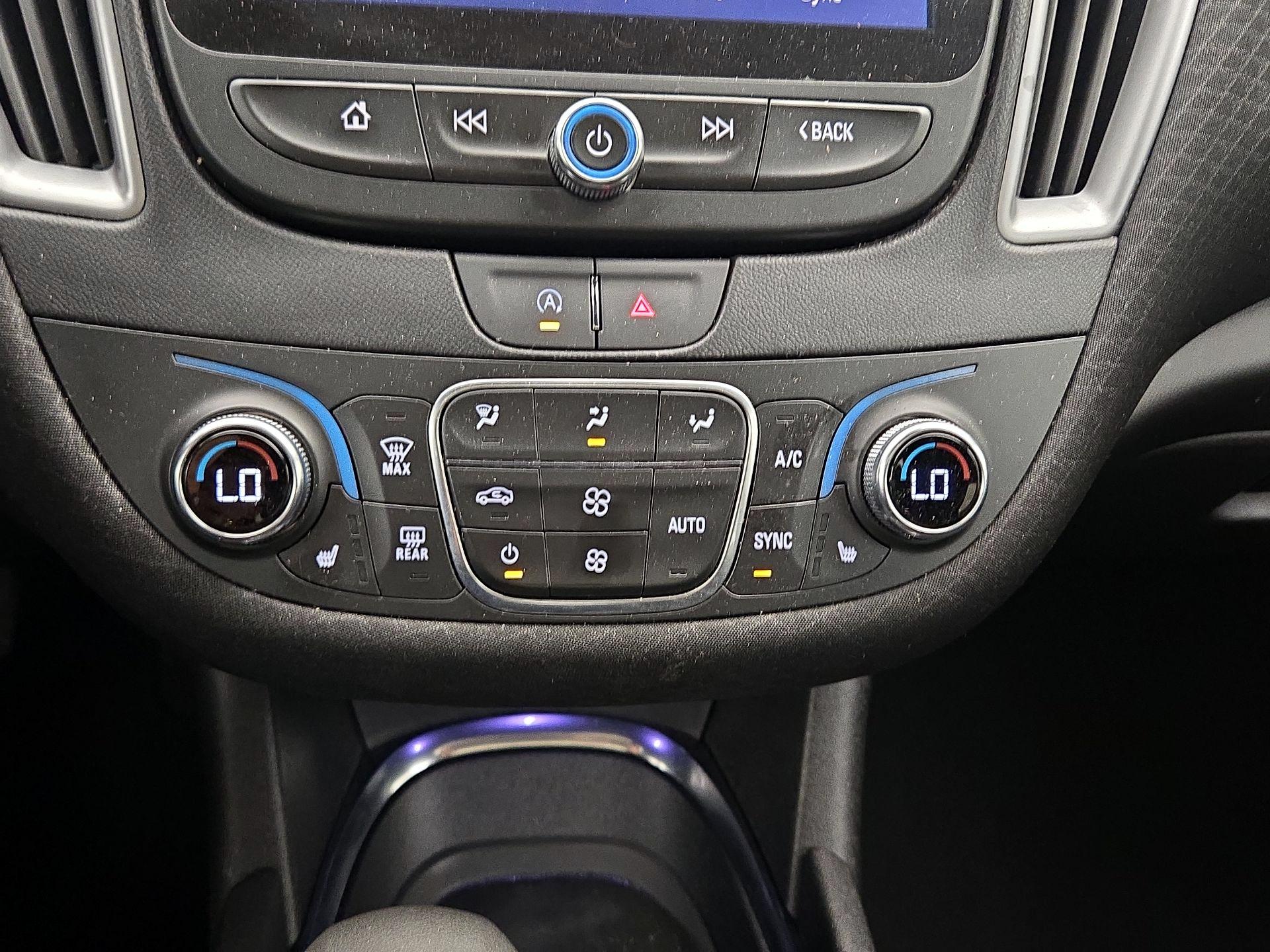 Thumbnail: 2024 Chevrolet Malibu - 16