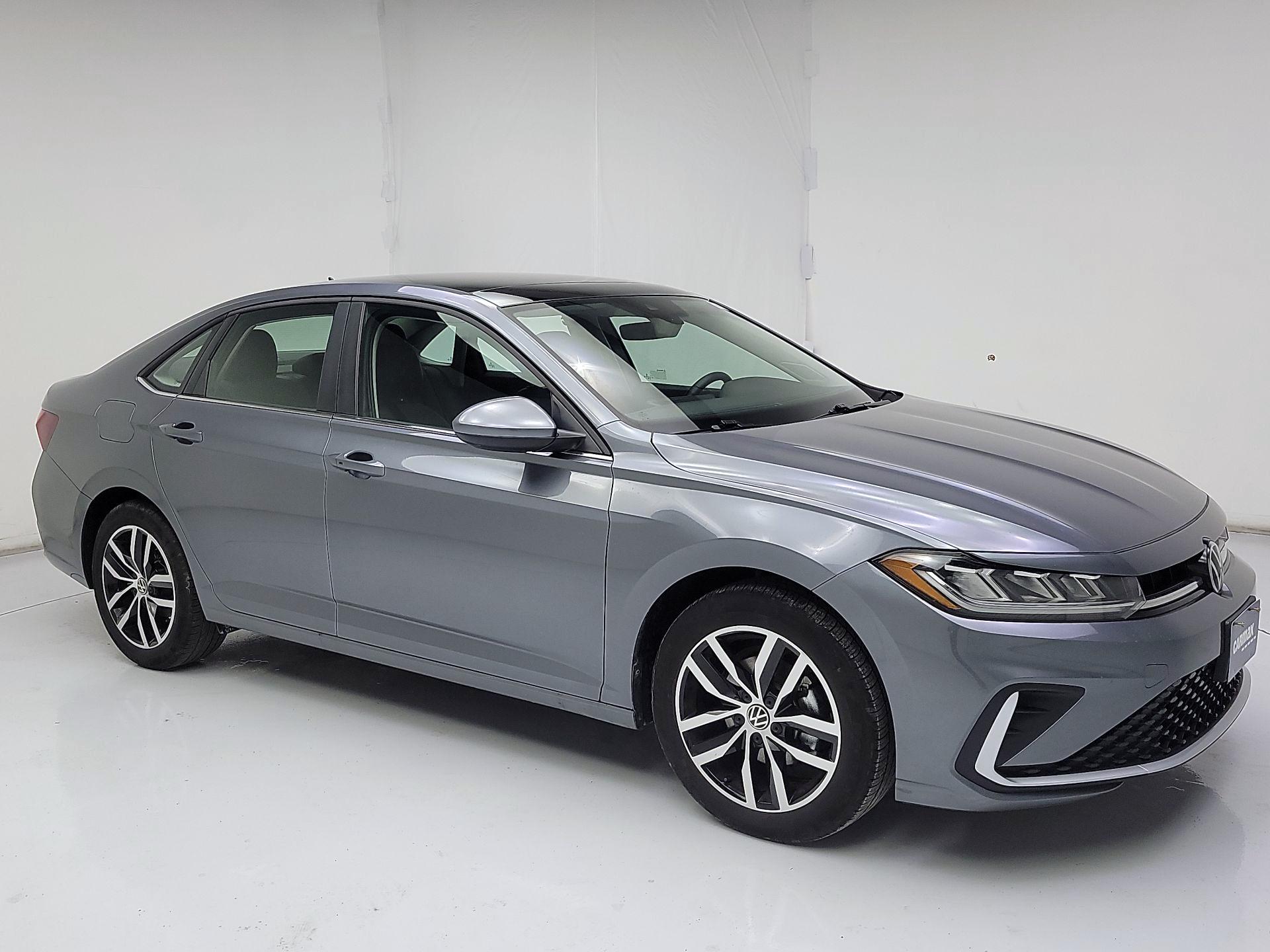 Thumbnail: 2025 Volkswagen Jetta - 1