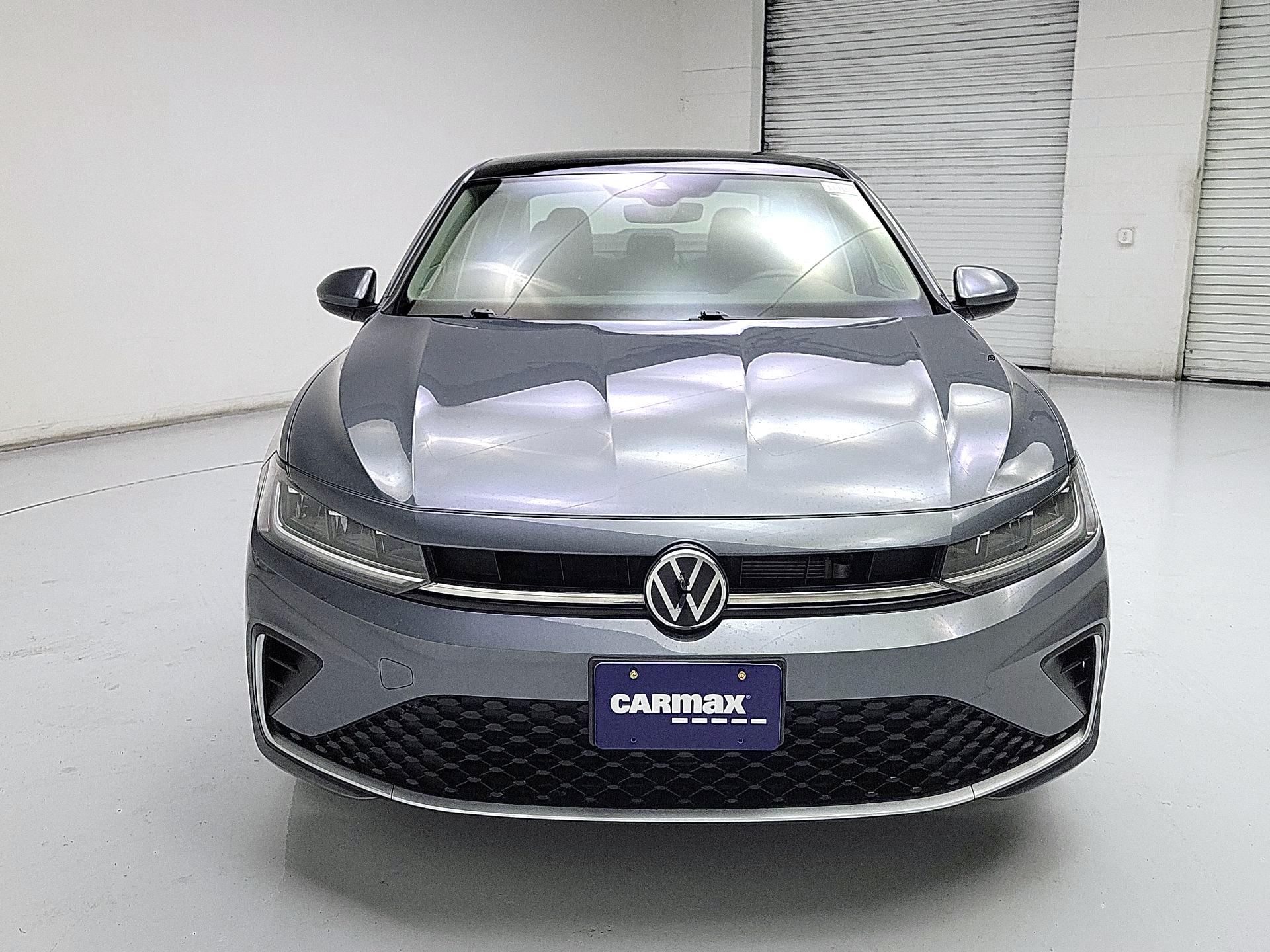 Thumbnail: 2025 Volkswagen Jetta - 2