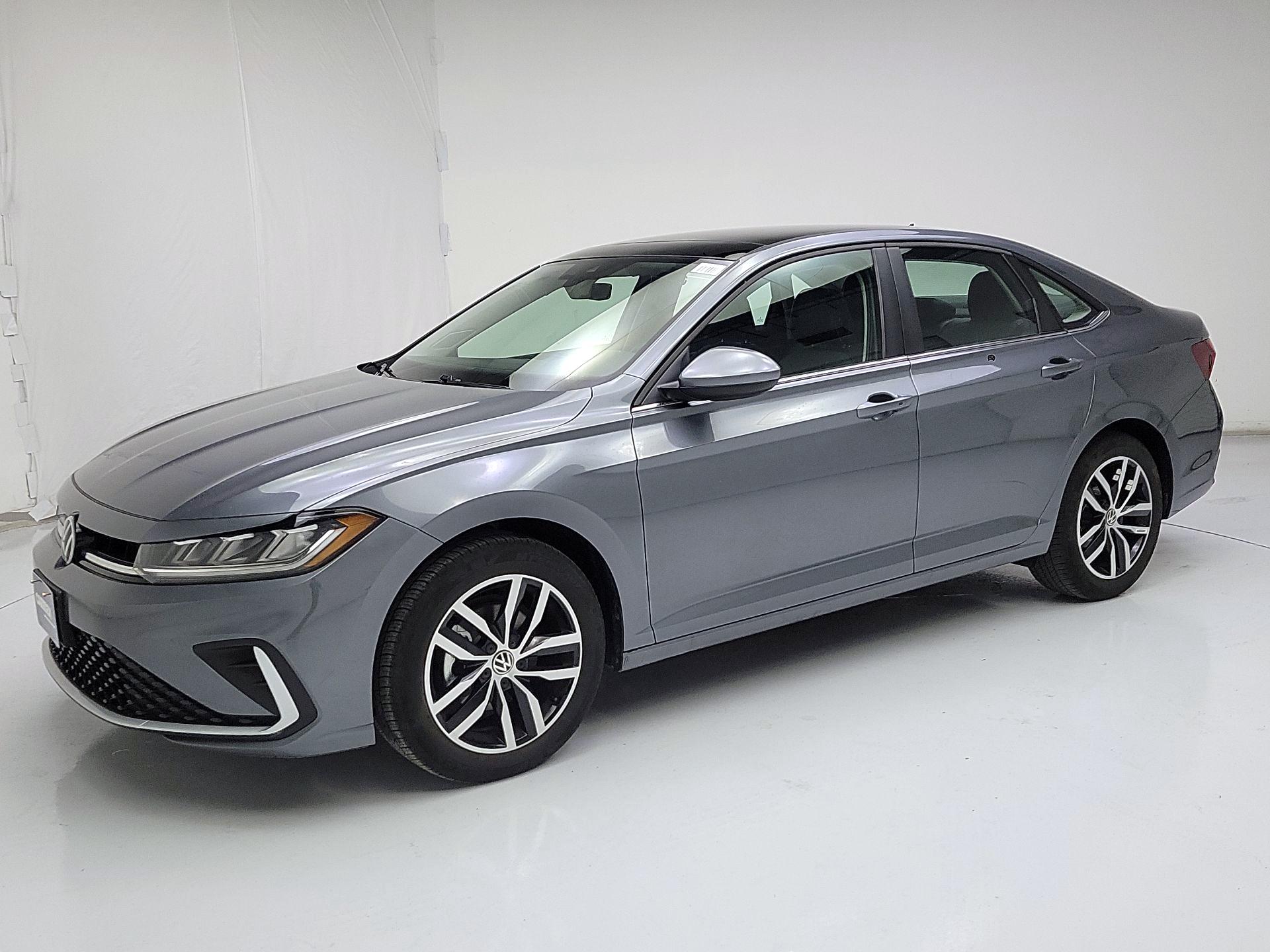 Thumbnail: 2025 Volkswagen Jetta - 3