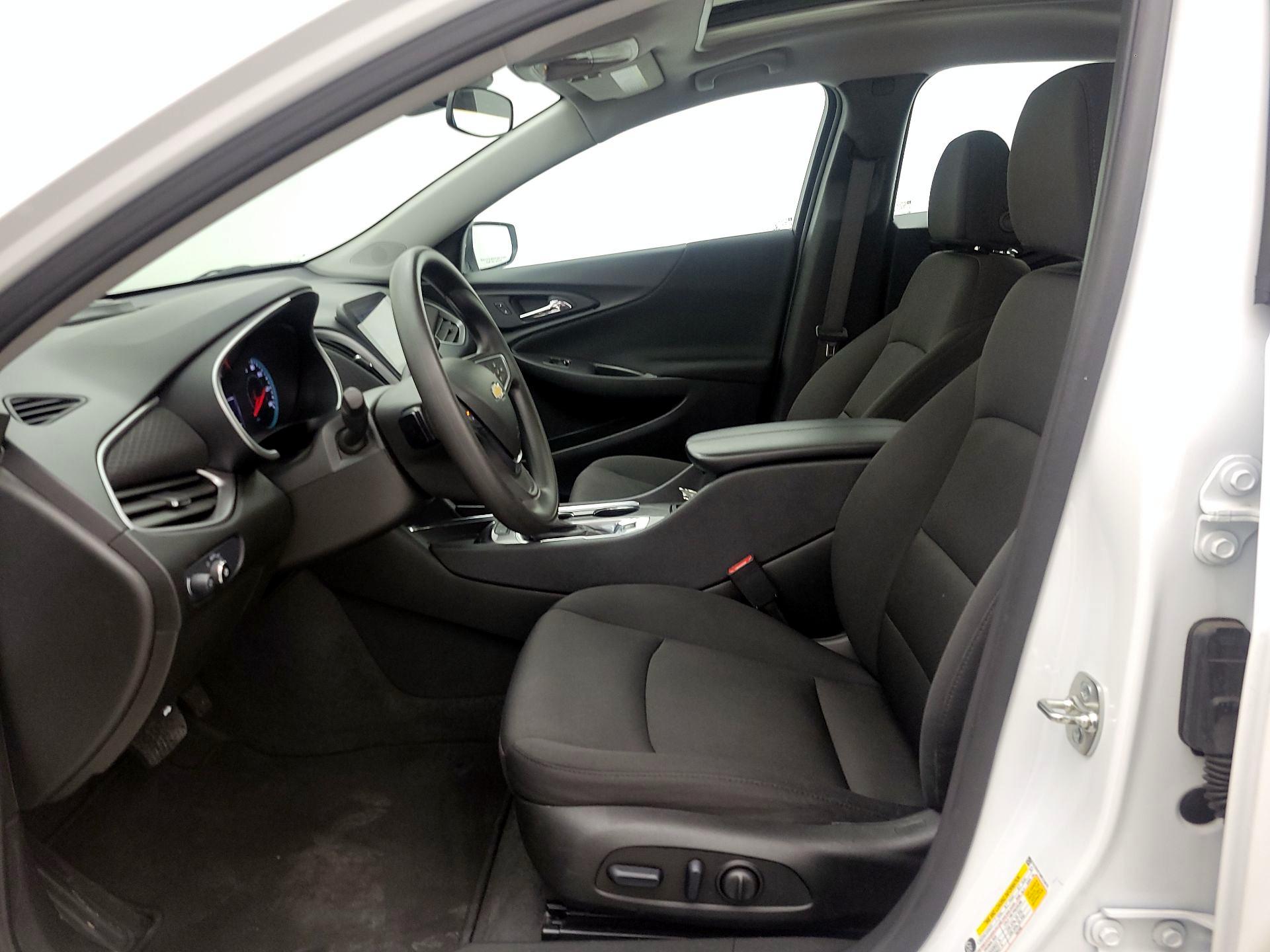 Thumbnail: 2024 Chevrolet Malibu - 11