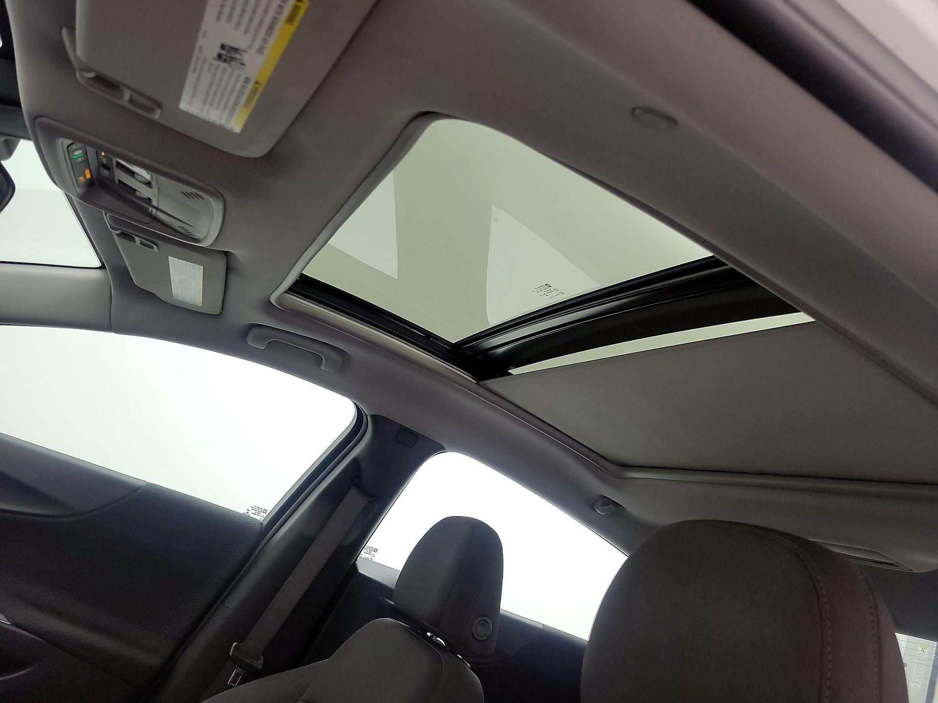 Thumbnail: 2024 Chevrolet Malibu - 17