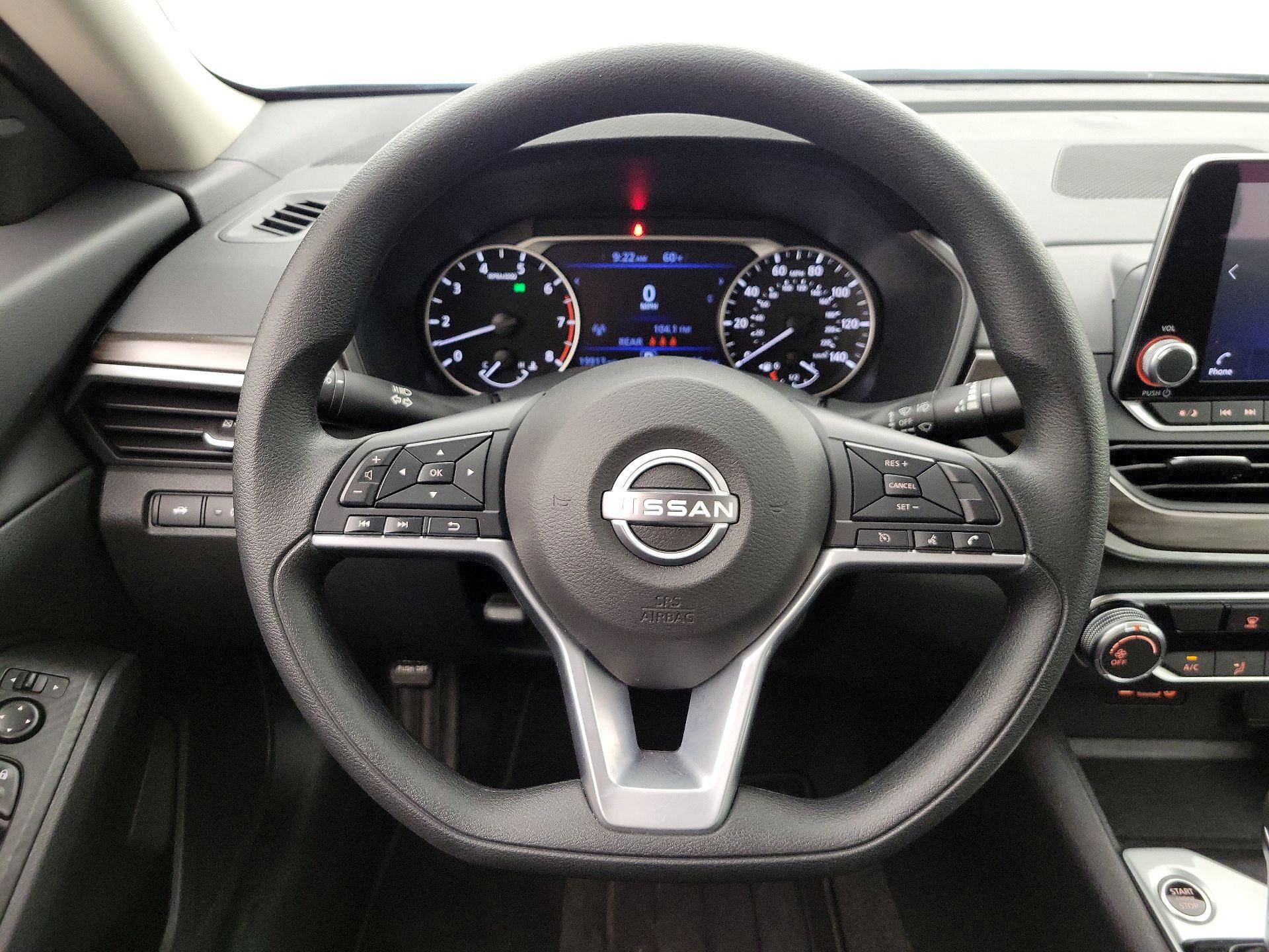 Thumbnail: 2025 Nissan Altima - 10