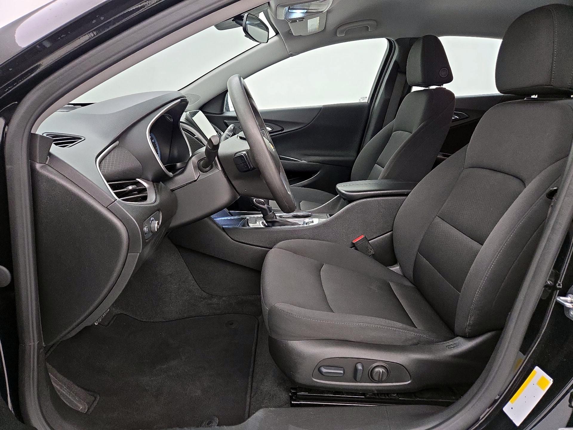 Thumbnail: 2024 Chevrolet Malibu - 11