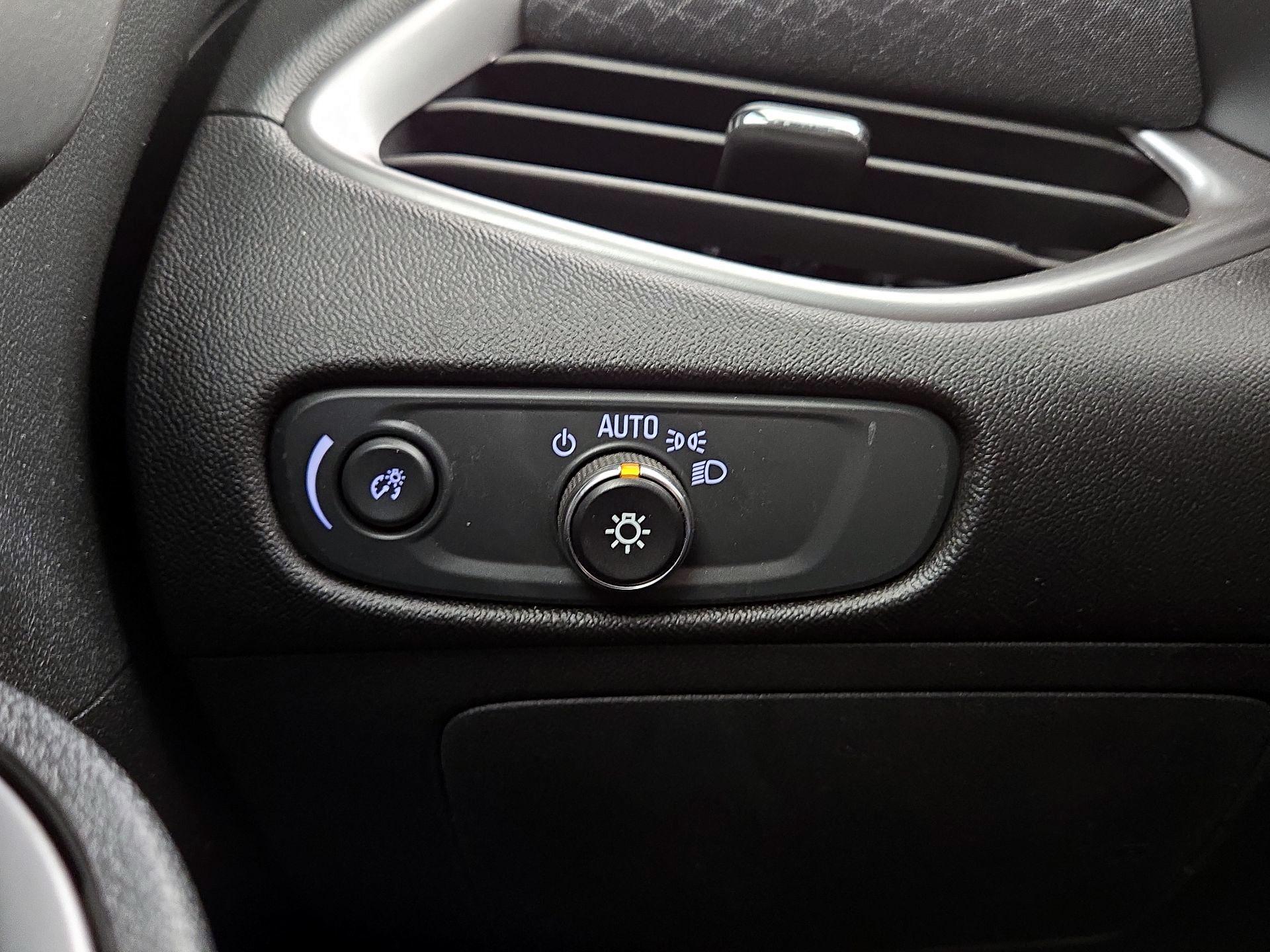 Thumbnail: 2024 Chevrolet Malibu - 13