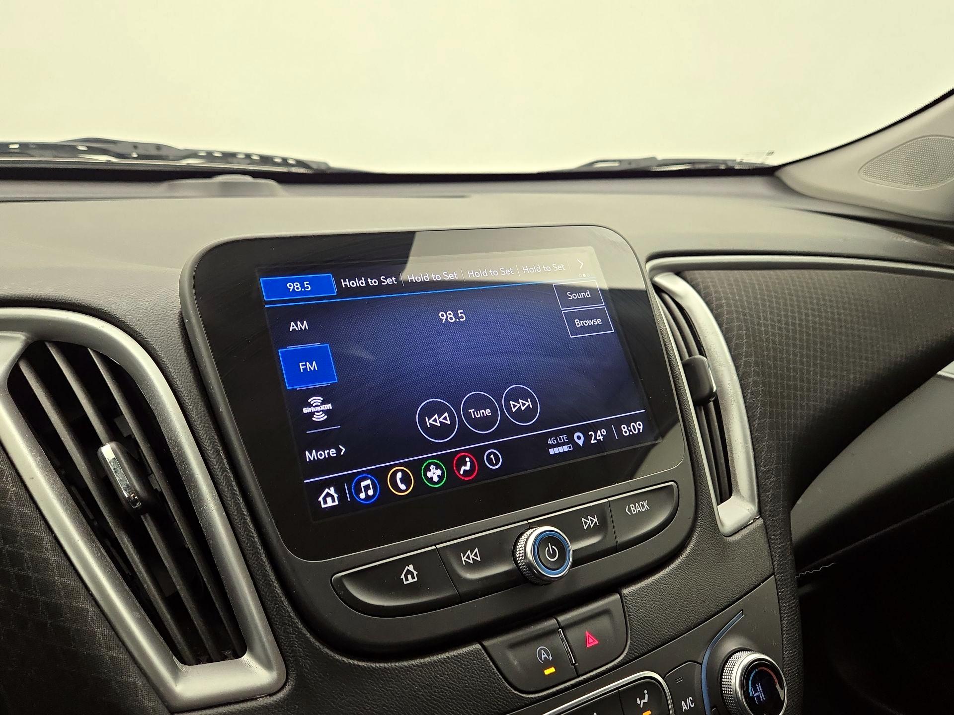 Thumbnail: 2024 Chevrolet Malibu - 15