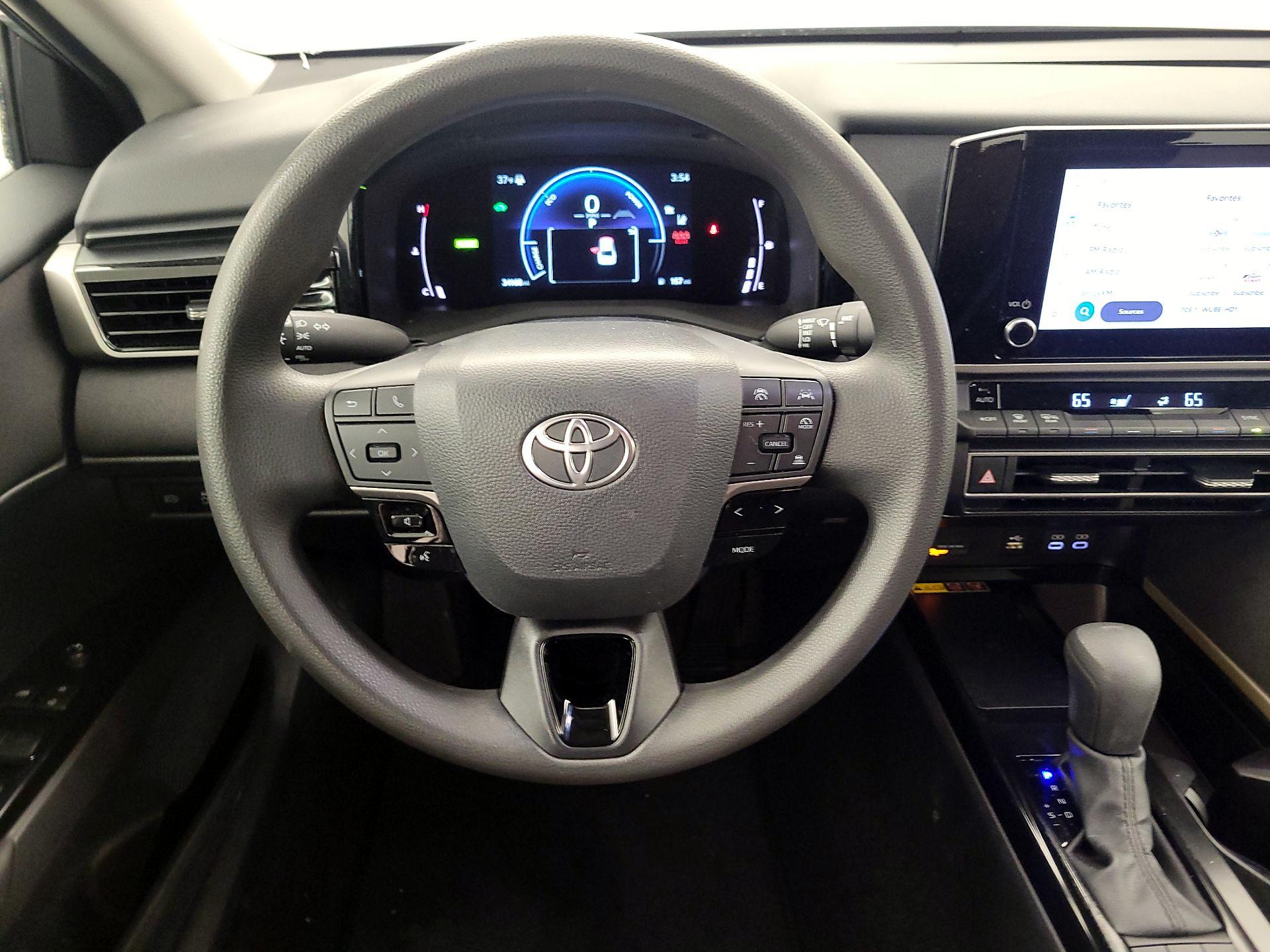 Thumbnail: 2025 Toyota Camry - 10