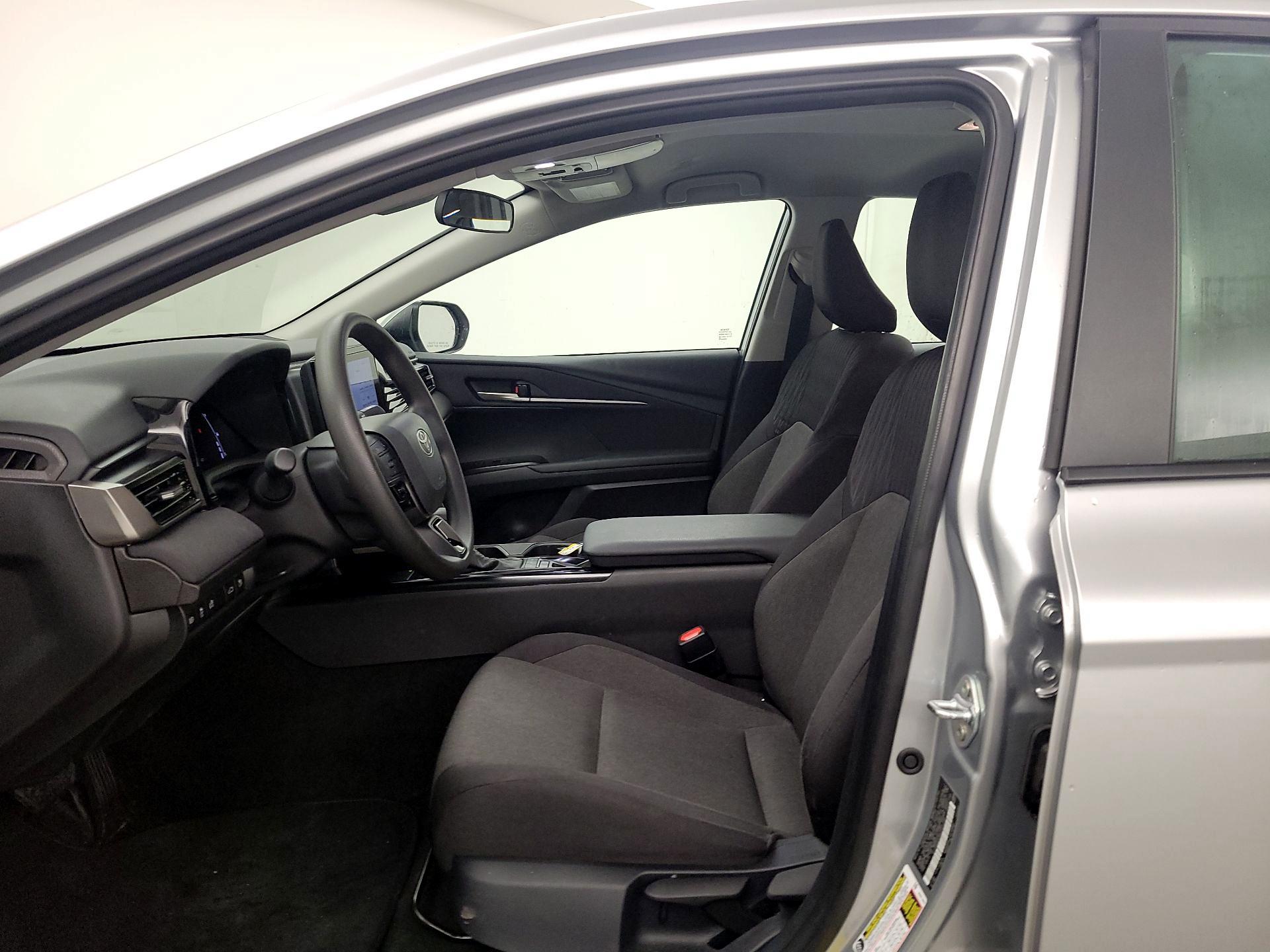 Thumbnail: 2025 Toyota Camry - 11