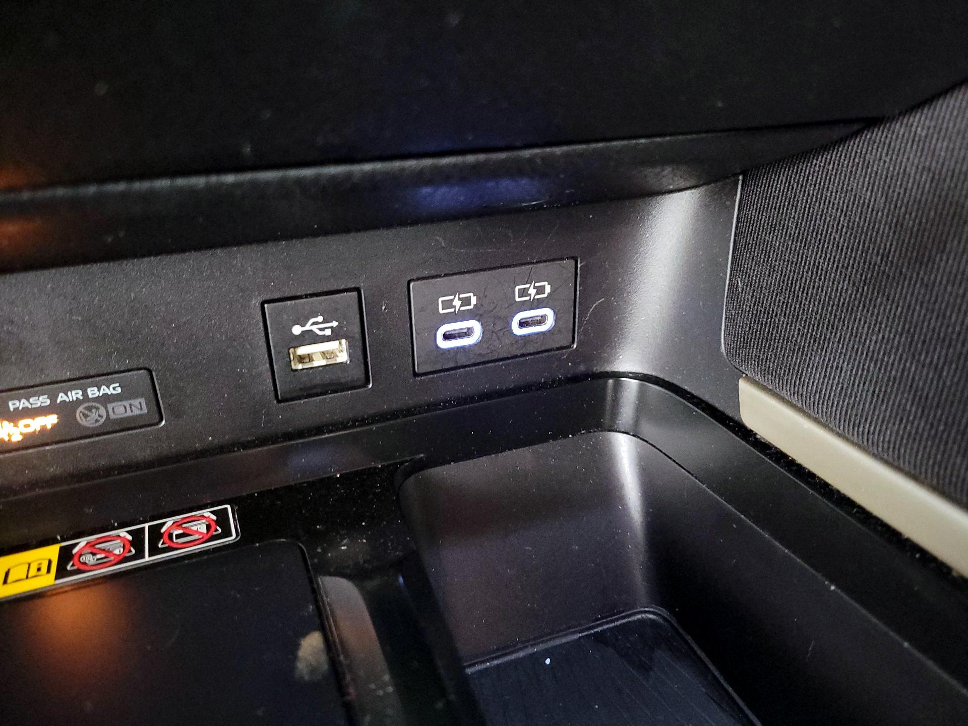 Thumbnail: 2025 Toyota Camry - 18