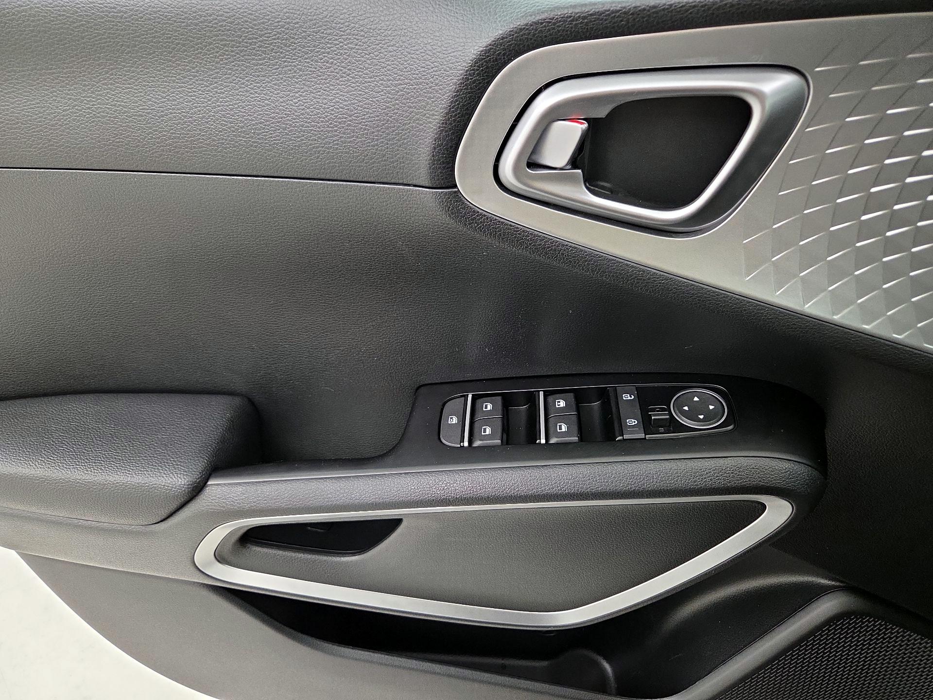 Thumbnail: 2025 Kia Soul - 12