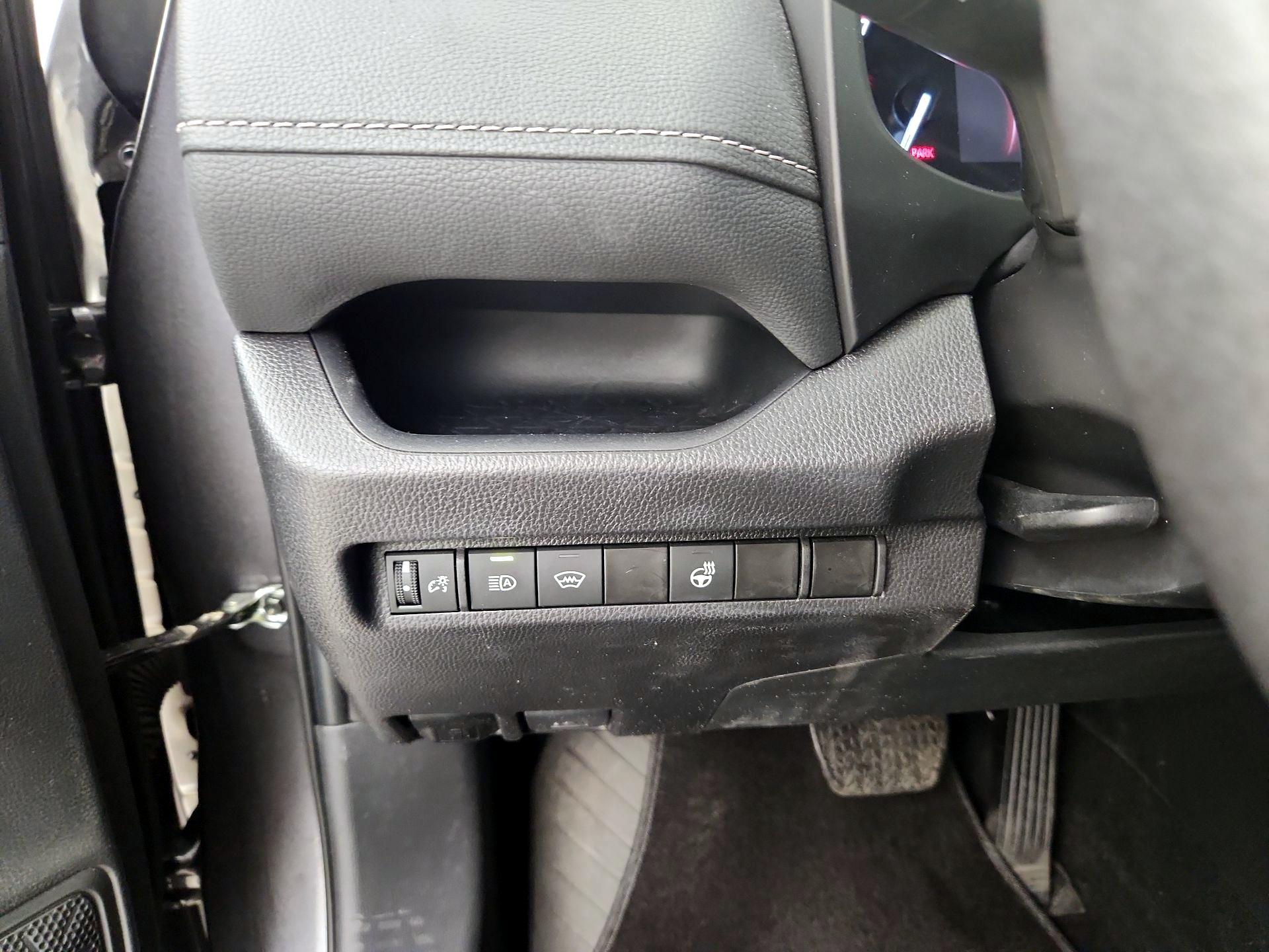 Thumbnail: 2025 Toyota RAV4 - 13