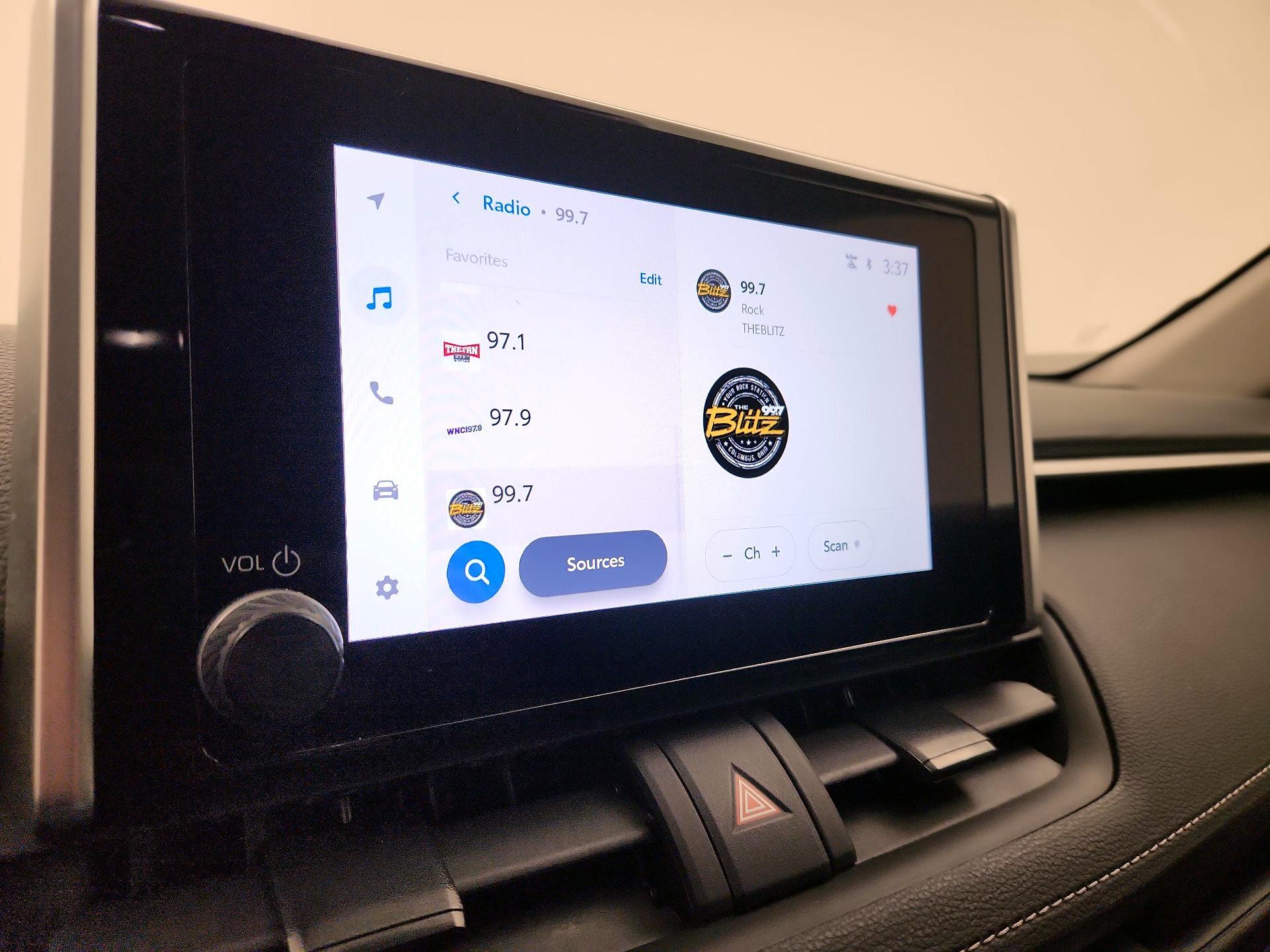 Thumbnail: 2025 Toyota RAV4 - 15