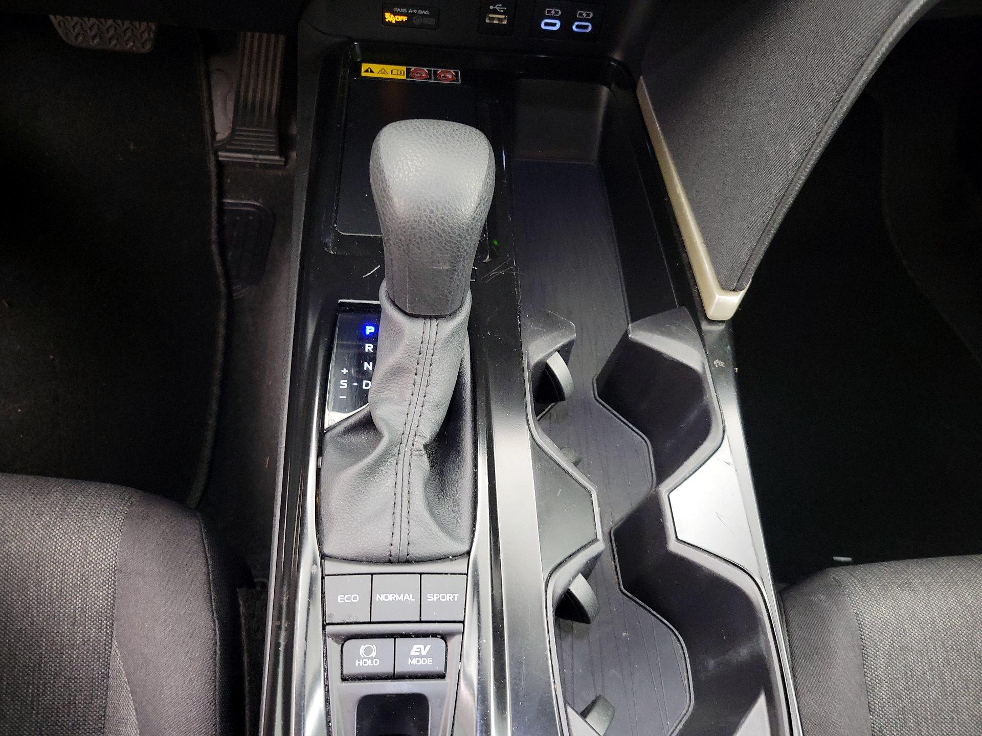 Thumbnail: 2025 Toyota Camry - 17