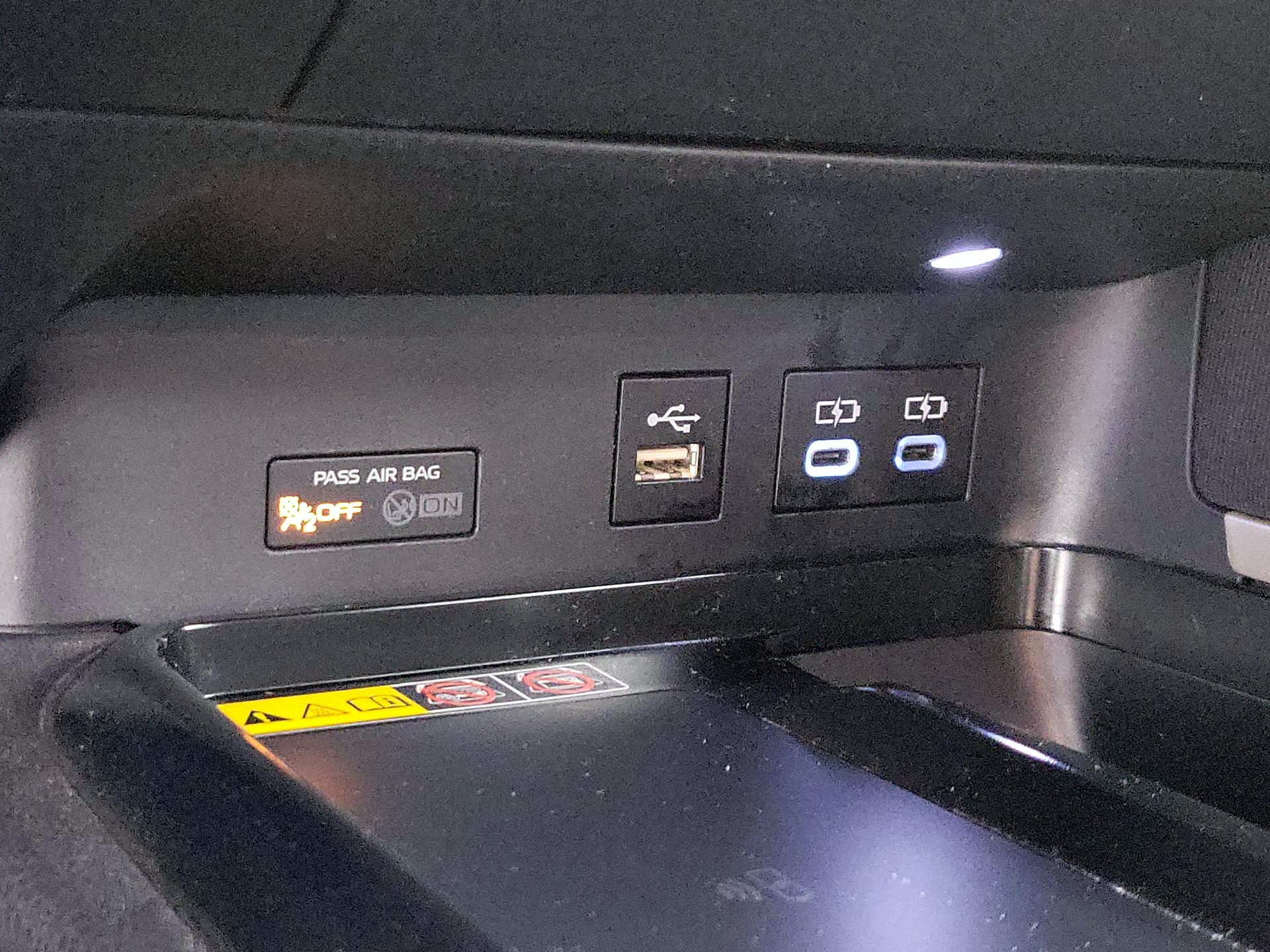 Thumbnail: 2025 Toyota Camry - 18