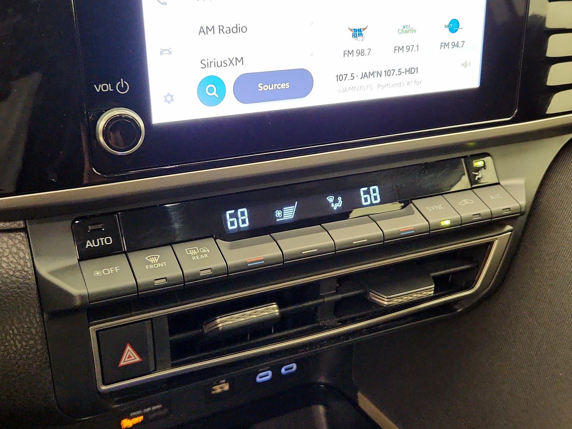 Thumbnail: 2025 Toyota Camry - 16