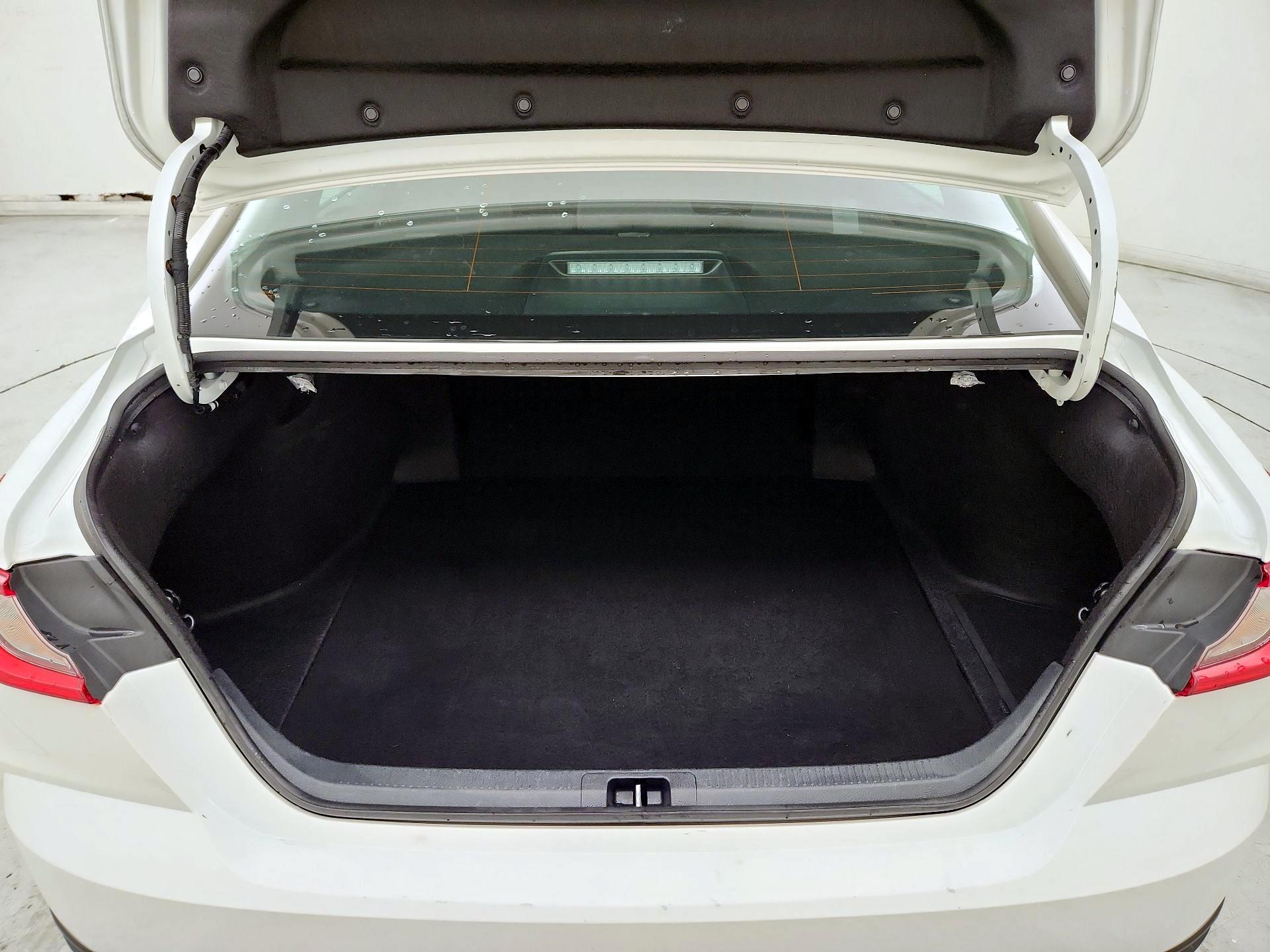 Thumbnail: 2025 Toyota Camry - 20