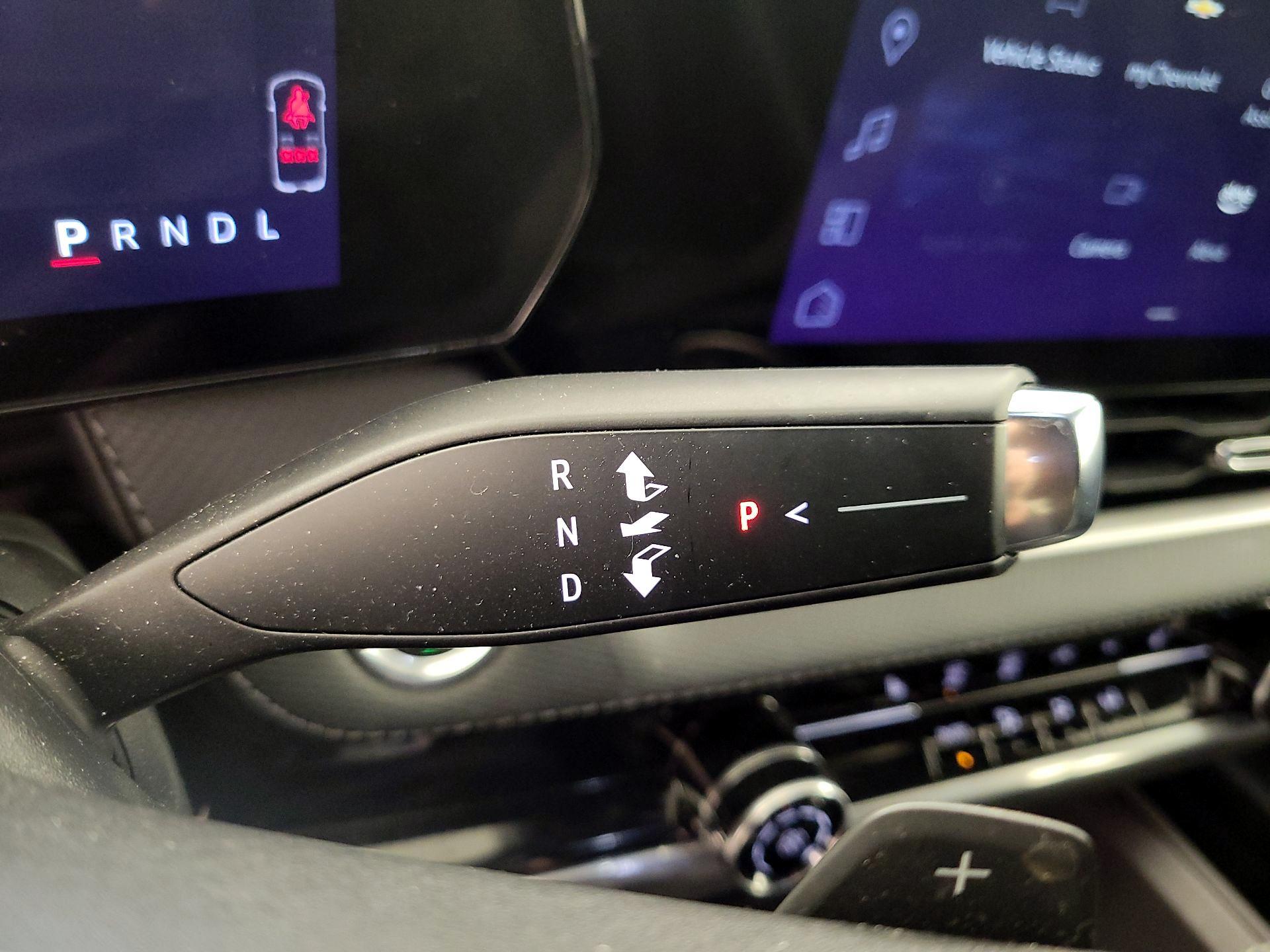 Thumbnail: 2025 Chevrolet Equinox - 18