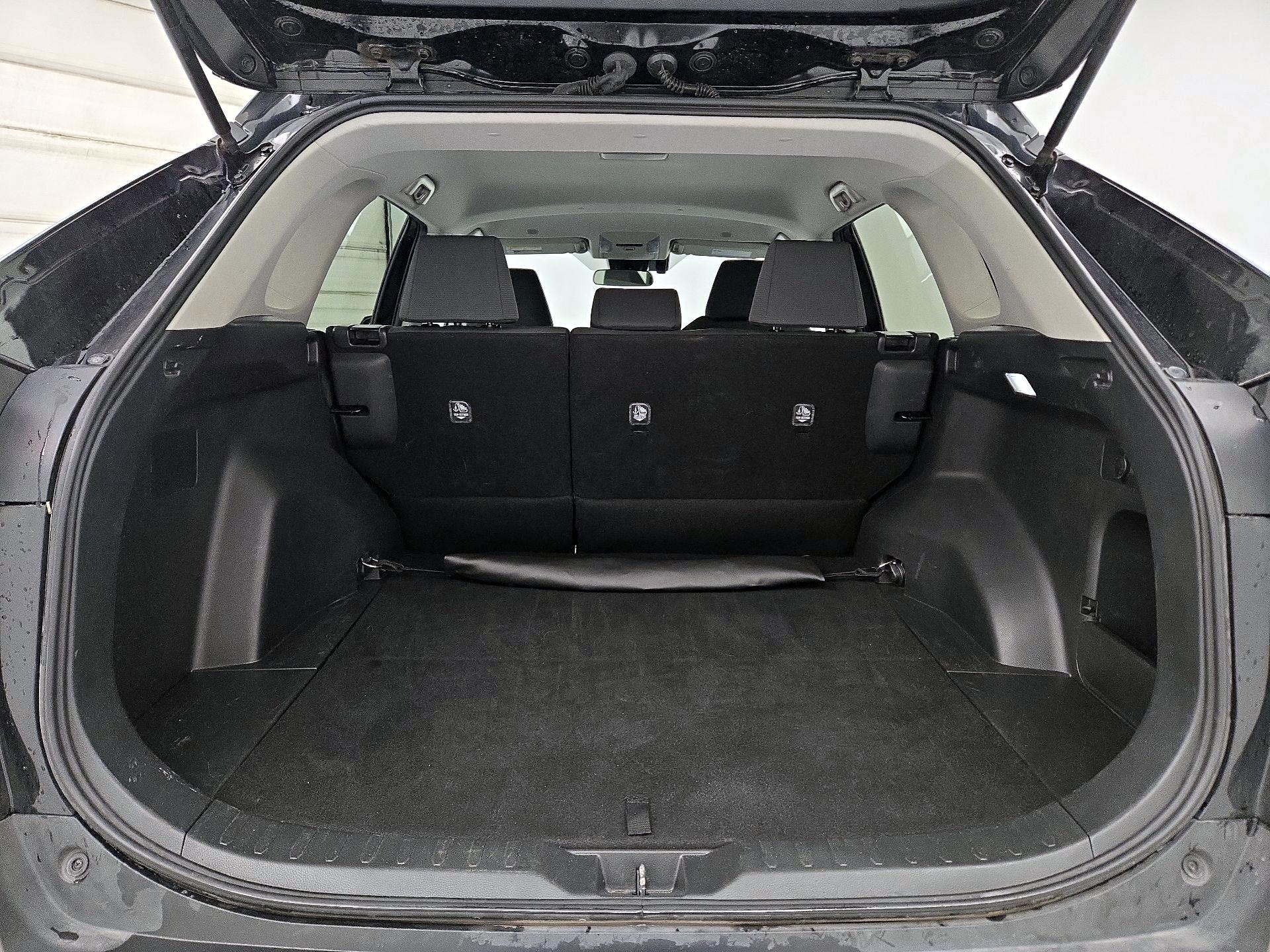 Thumbnail: 2025 Toyota RAV4 - 20