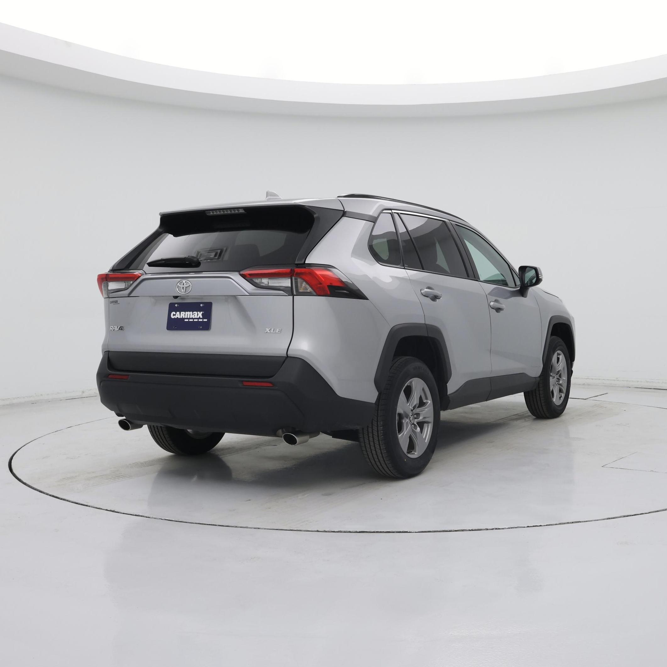 Thumbnail: 2025 Toyota RAV4 - 8