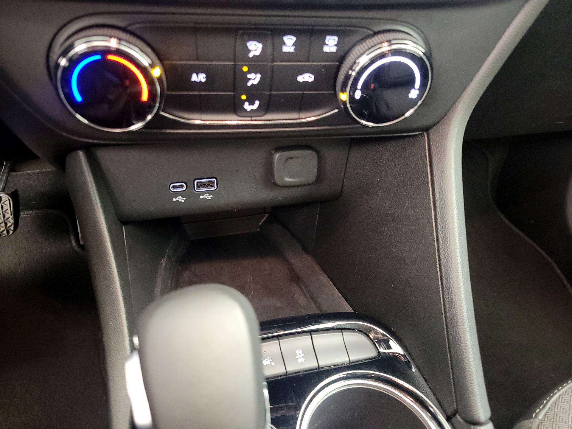 Thumbnail: 2025 Buick Encore GX - 18