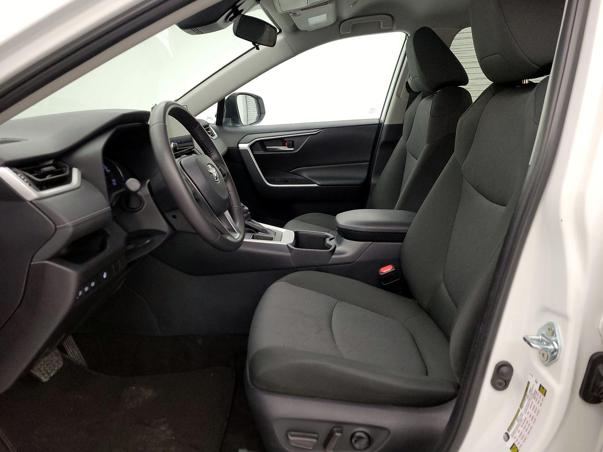 Thumbnail: 2025 Toyota RAV4 - 11