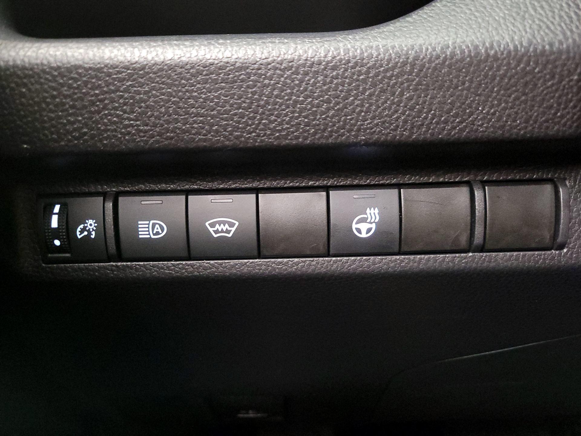 Thumbnail: 2025 Toyota RAV4 - 13