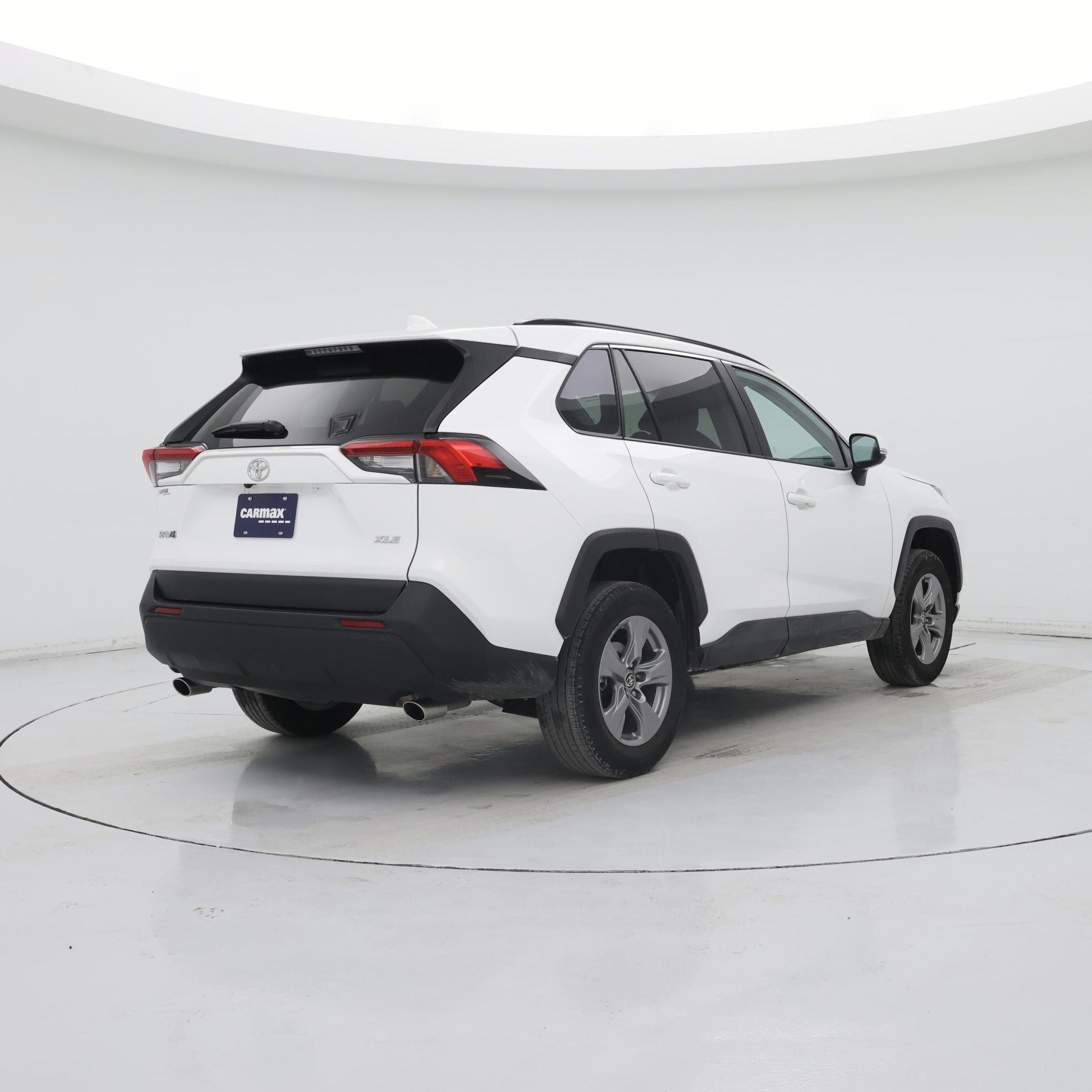 Thumbnail: 2025 Toyota RAV4 - 8