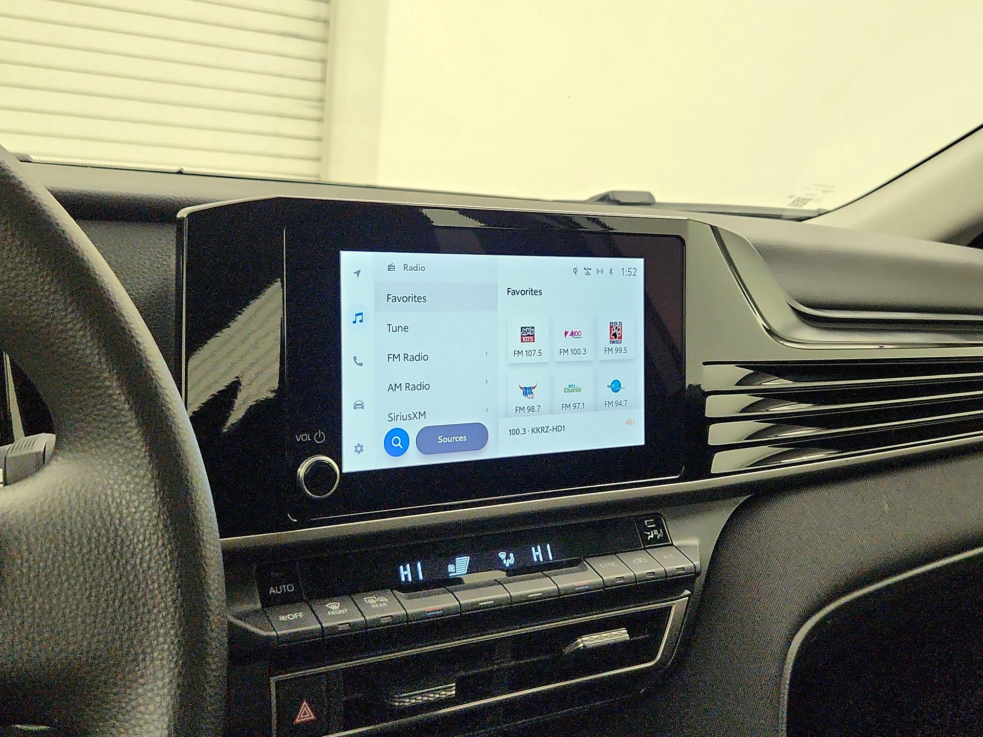 Thumbnail: 2025 Toyota Camry - 15