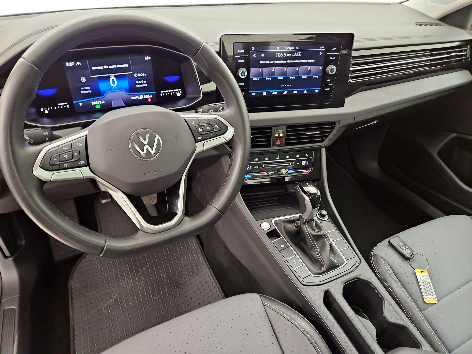 Thumbnail: 2025 Volkswagen Jetta - 9