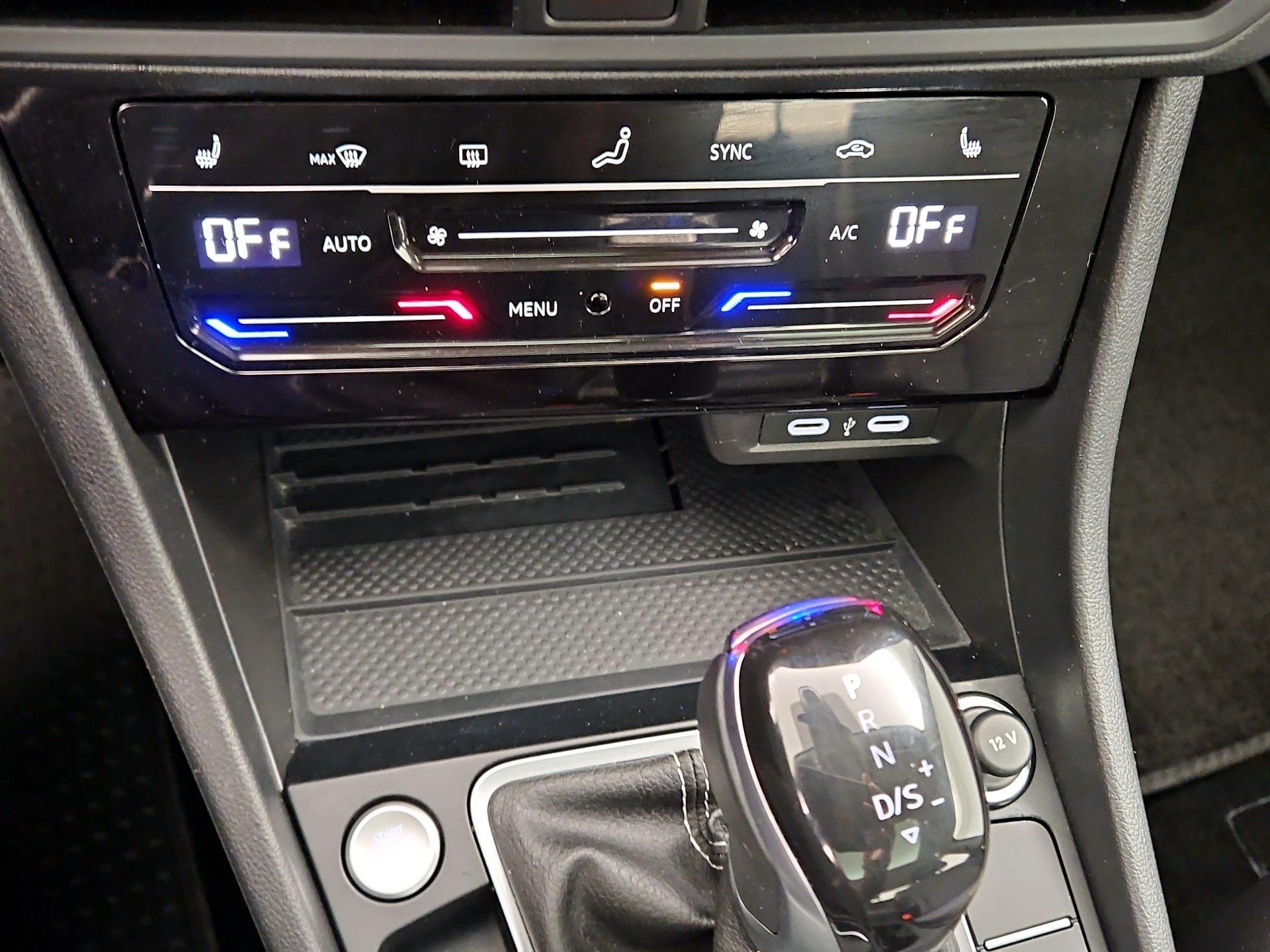 Thumbnail: 2025 Volkswagen Jetta - 16