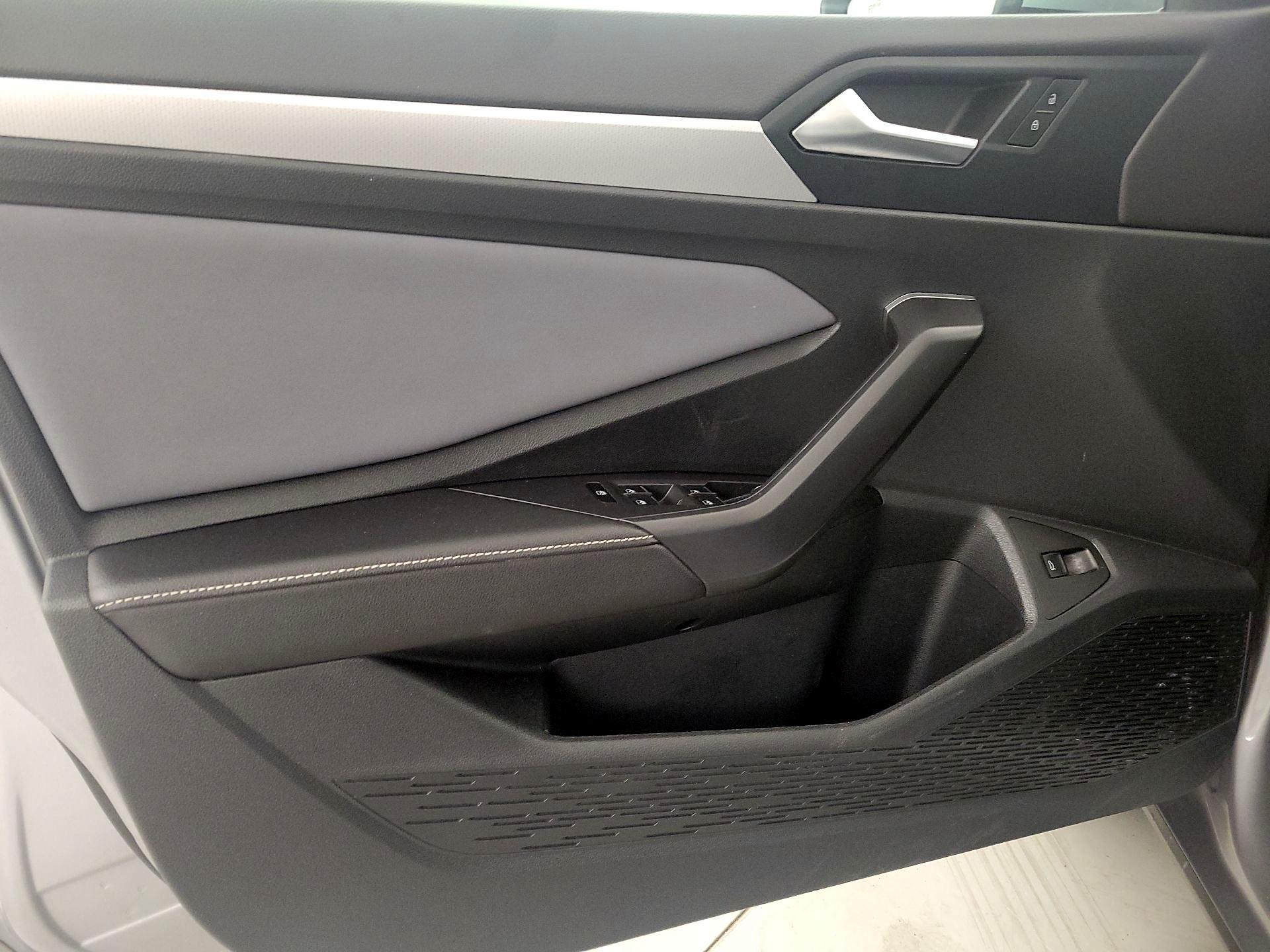 Thumbnail: 2025 Volkswagen Jetta - 12