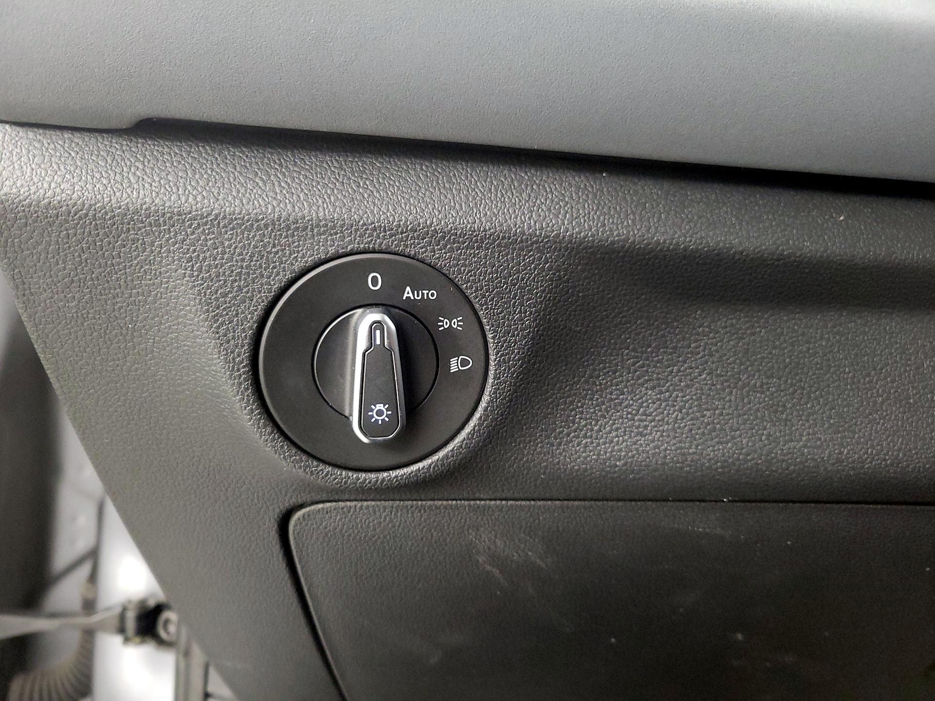 Thumbnail: 2025 Volkswagen Jetta - 13