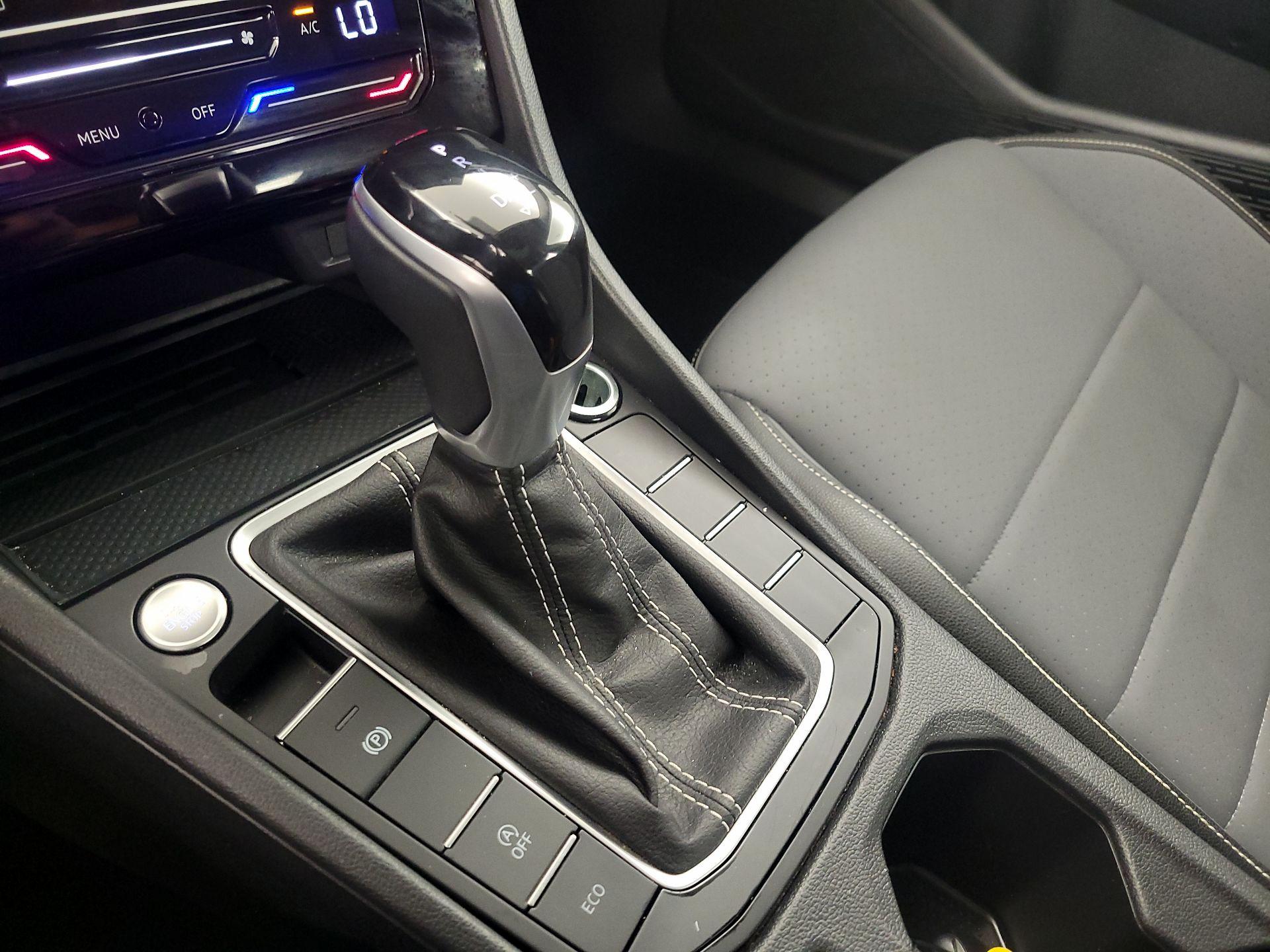 Thumbnail: 2025 Volkswagen Jetta - 17