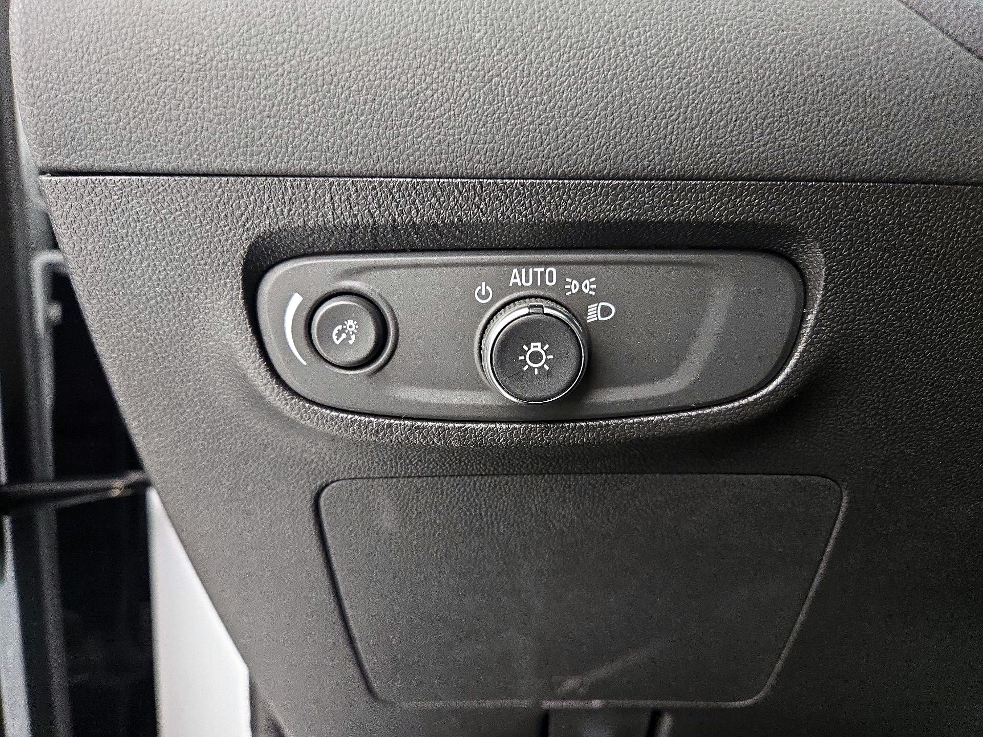 Thumbnail: 2025 Buick Encore GX - 13