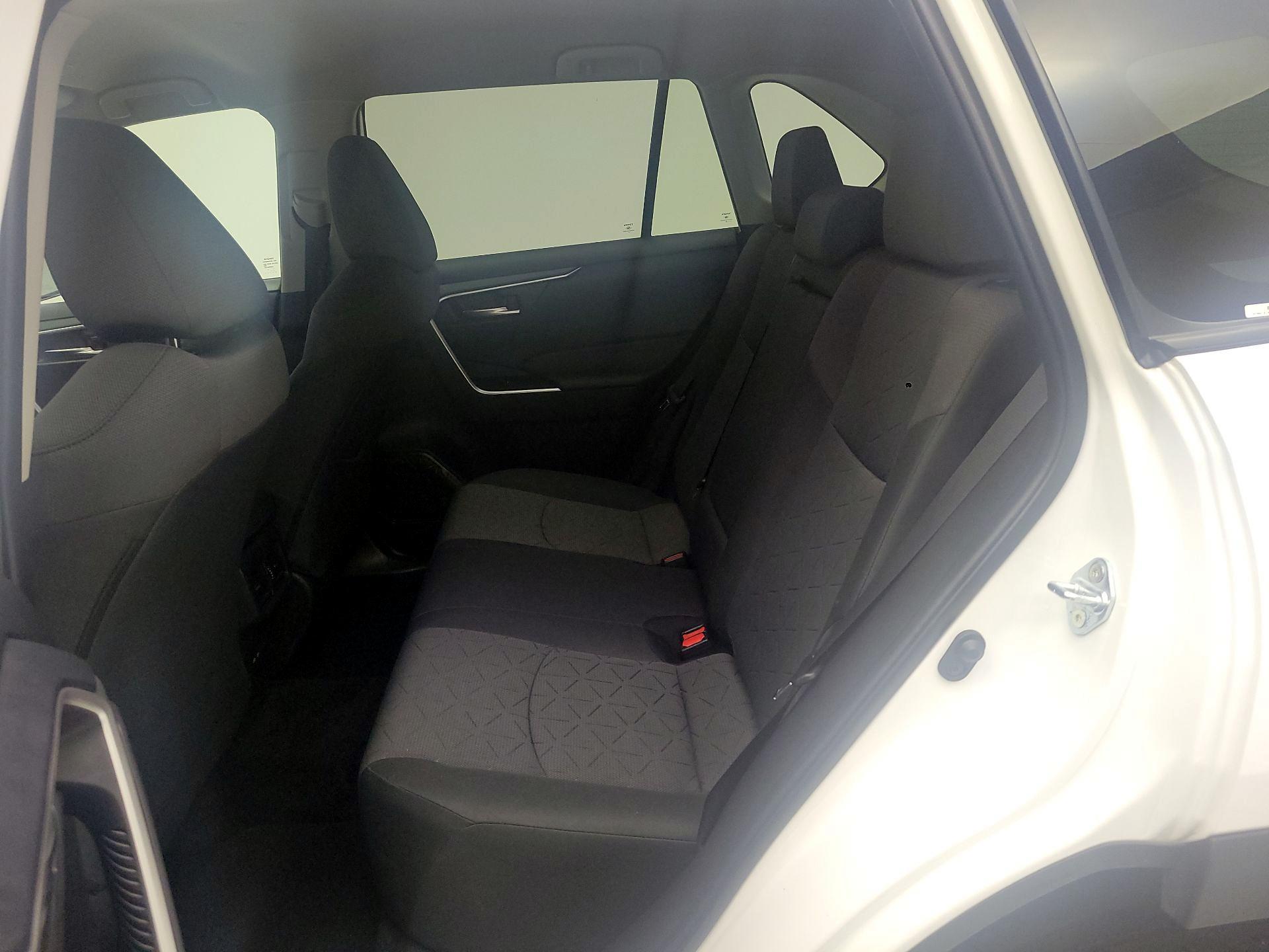 Thumbnail: 2025 Toyota RAV4 - 18