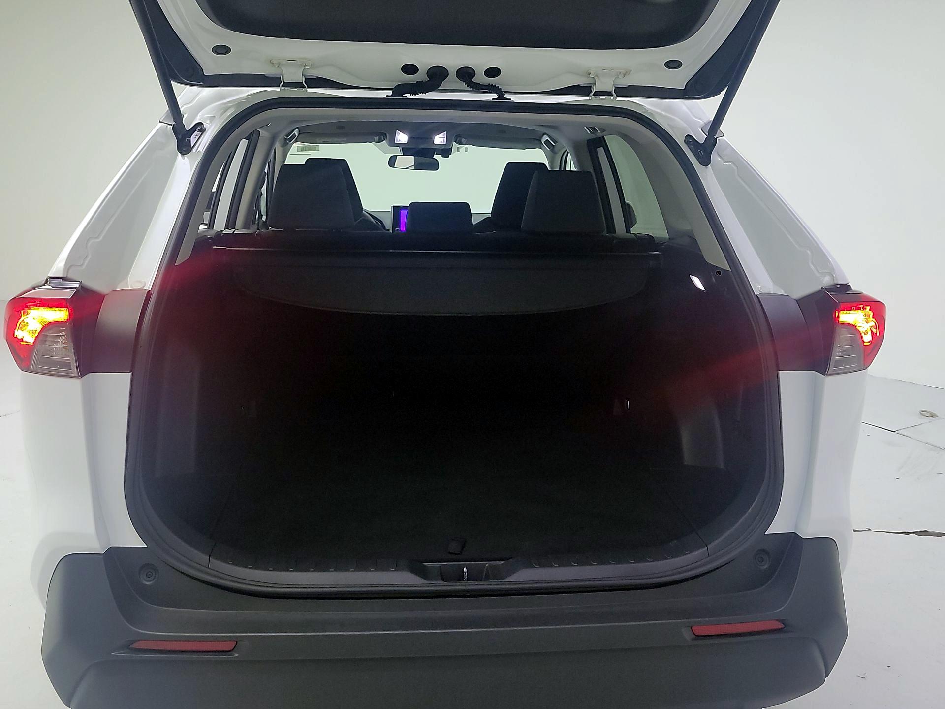 Thumbnail: 2025 Toyota RAV4 - 19