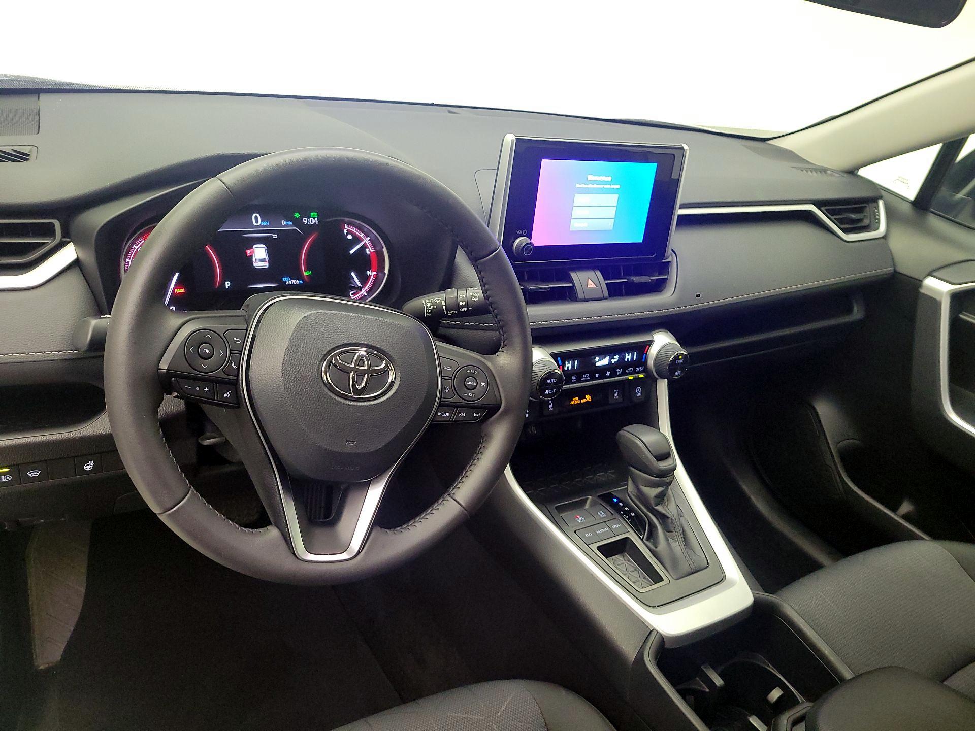 Thumbnail: 2025 Toyota RAV4 - 8